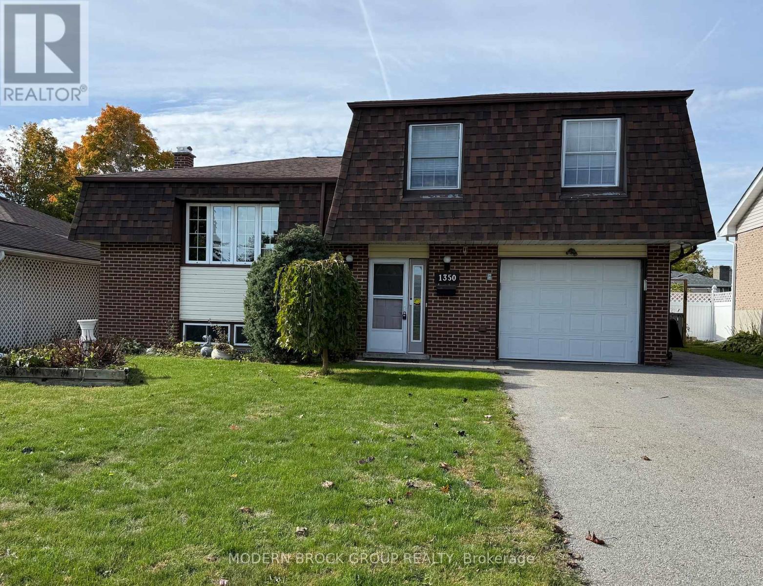 1350 Linden Crescent, Brockville, Ontario  K6V 6B6 - Photo 1 - X12479379