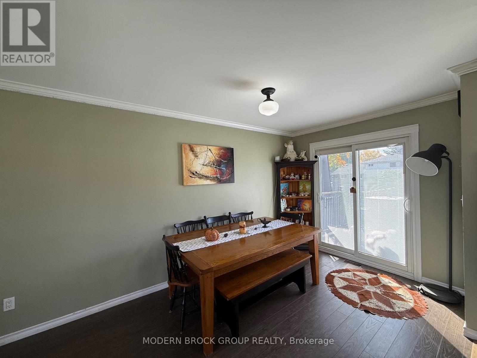 1350 Linden Crescent, Brockville, Ontario  K6V 6B6 - Photo 5 - X12479379