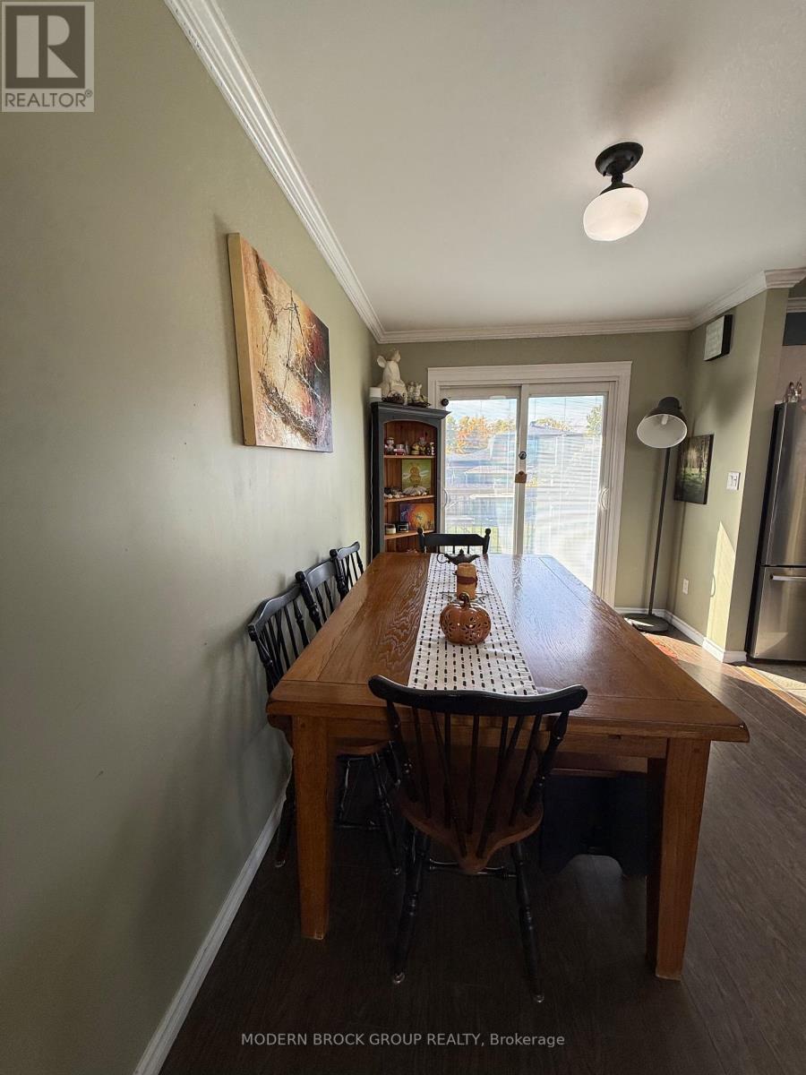 1350 Linden Crescent, Brockville, Ontario  K6V 6B6 - Photo 6 - X12479379