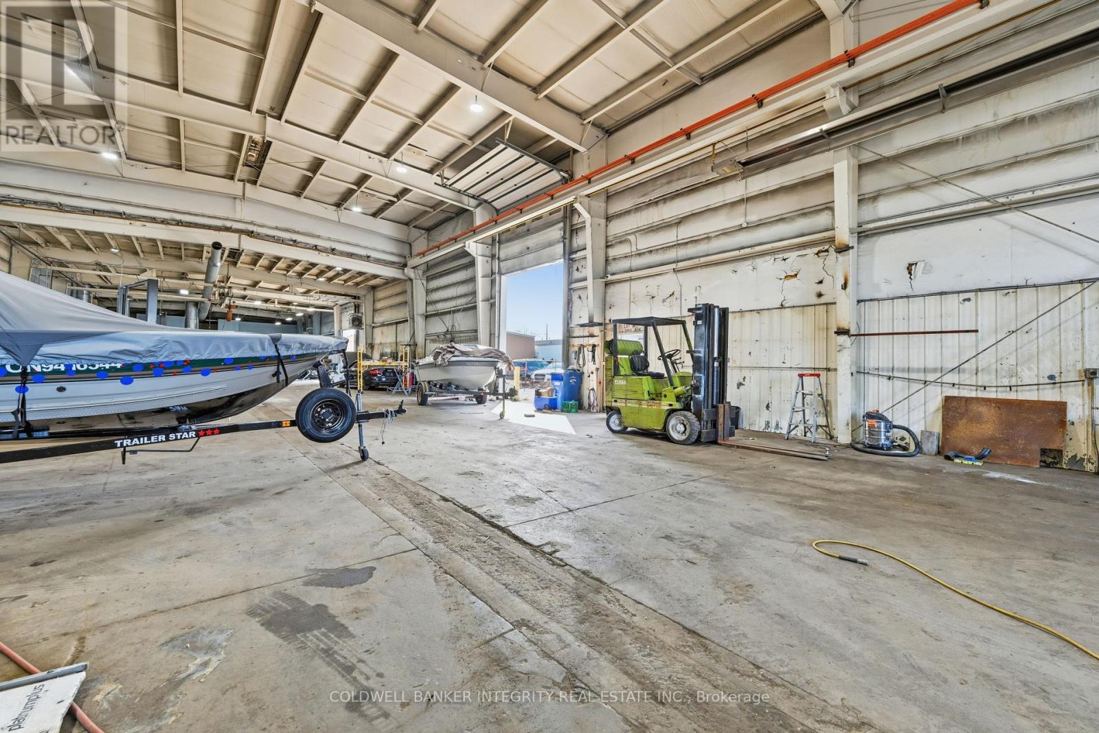 Building - 1135 Speers Road, Oakville, Ontario  L6L 2X5 - Photo 10 - W12479256