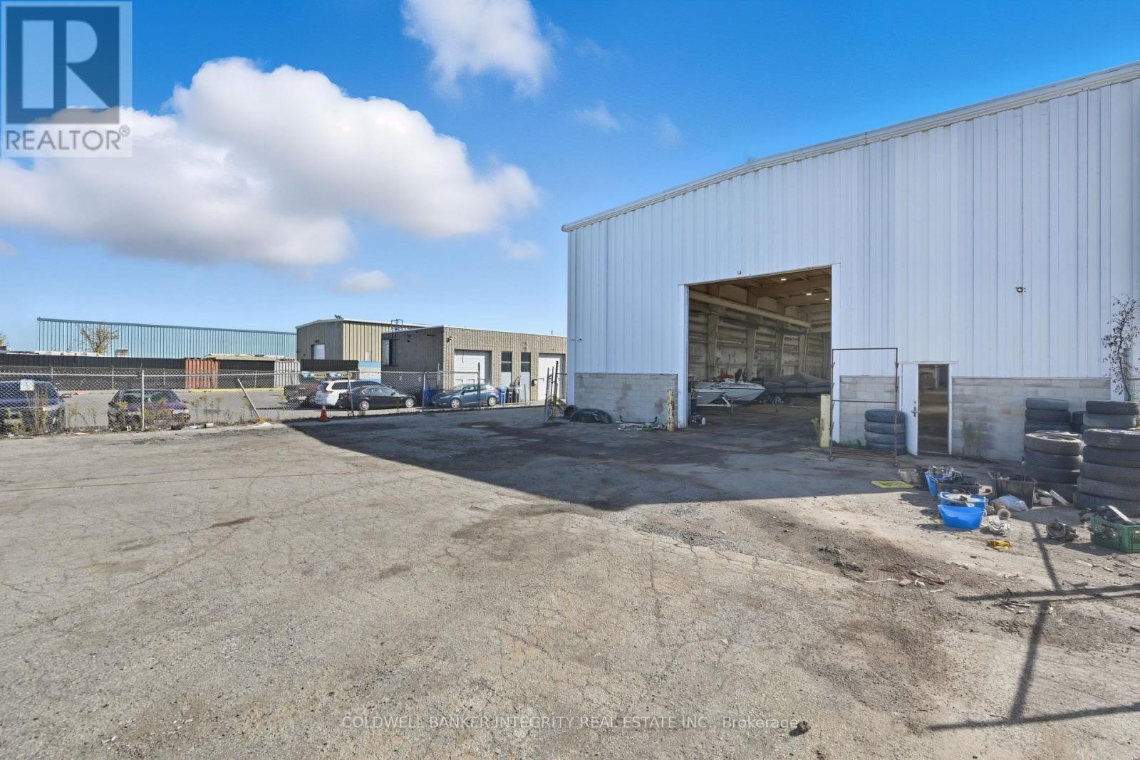 Building - 1135 Speers Road, Oakville, Ontario  L6L 2X5 - Photo 6 - W12479256