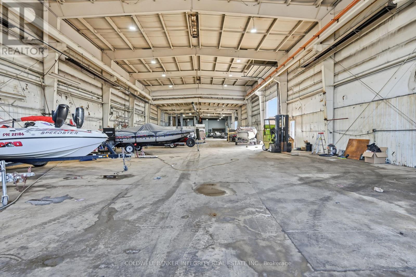 Building - 1135 Speers Road, Oakville, Ontario  L6L 2X5 - Photo 9 - W12479256