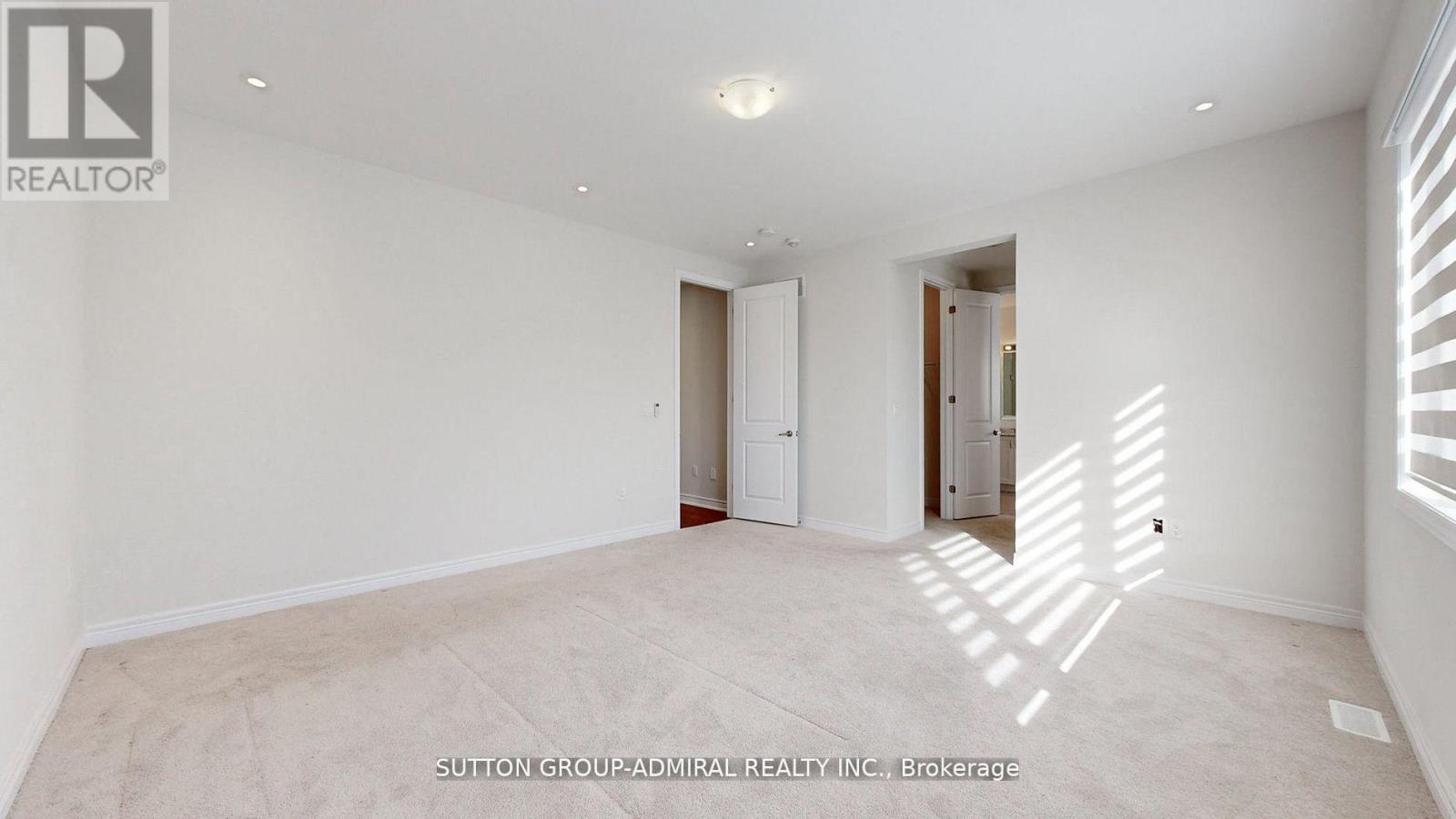 34 Carnegie Drive, Oakville, Ontario  L6H 0V8 - Photo 28 - W12479264