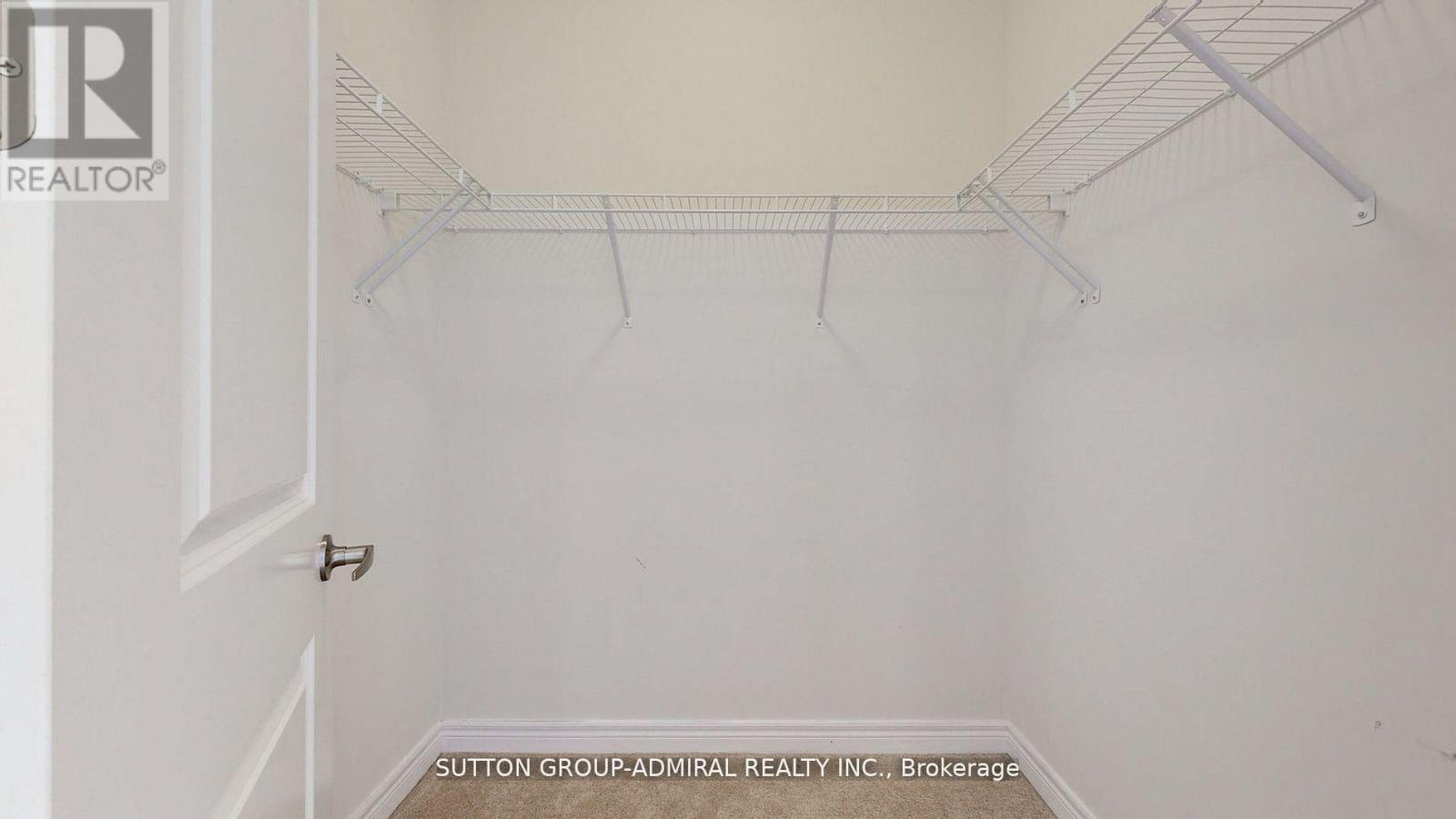 34 Carnegie Drive, Oakville, Ontario  L6H 0V8 - Photo 29 - W12479264