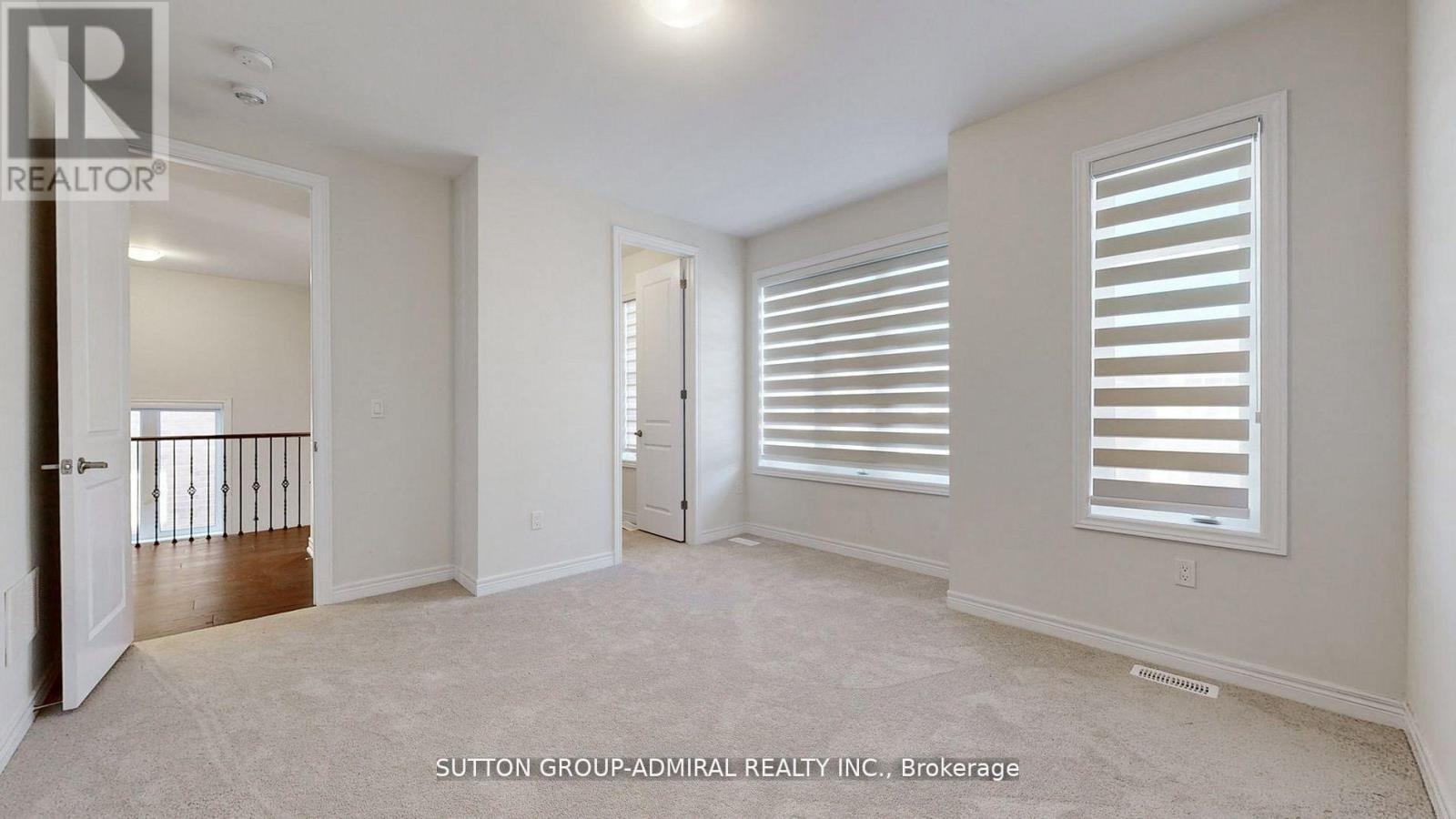 34 Carnegie Drive, Oakville, Ontario  L6H 0V8 - Photo 30 - W12479264