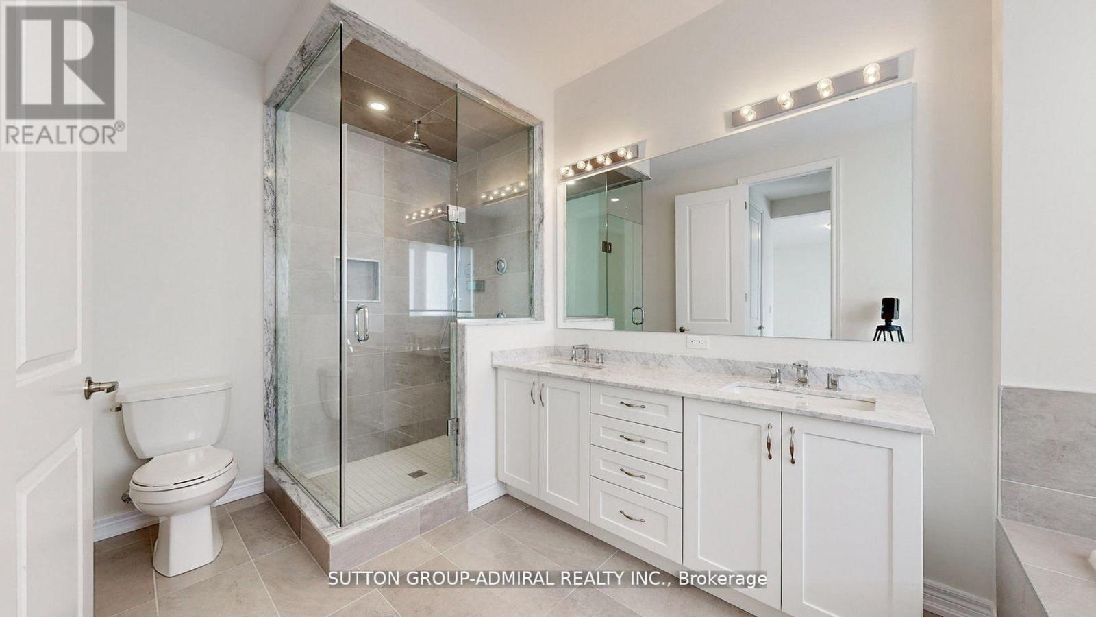 34 Carnegie Drive, Oakville, Ontario  L6H 0V8 - Photo 34 - W12479264