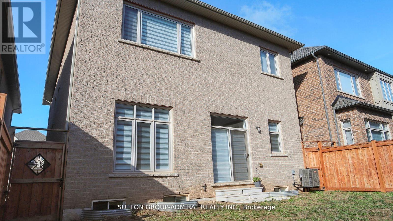 34 Carnegie Drive, Oakville, Ontario  L6H 0V8 - Photo 39 - W12479264