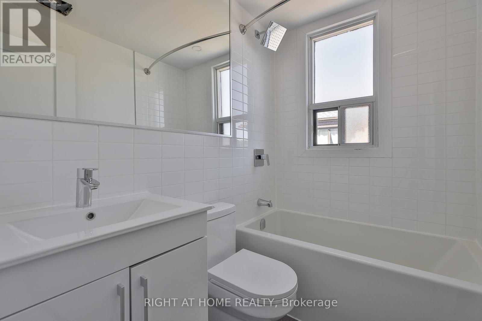 8 - 2841 Keele Street, Toronto, Ontario  M3M 2G7 - Photo 16 - W12479274