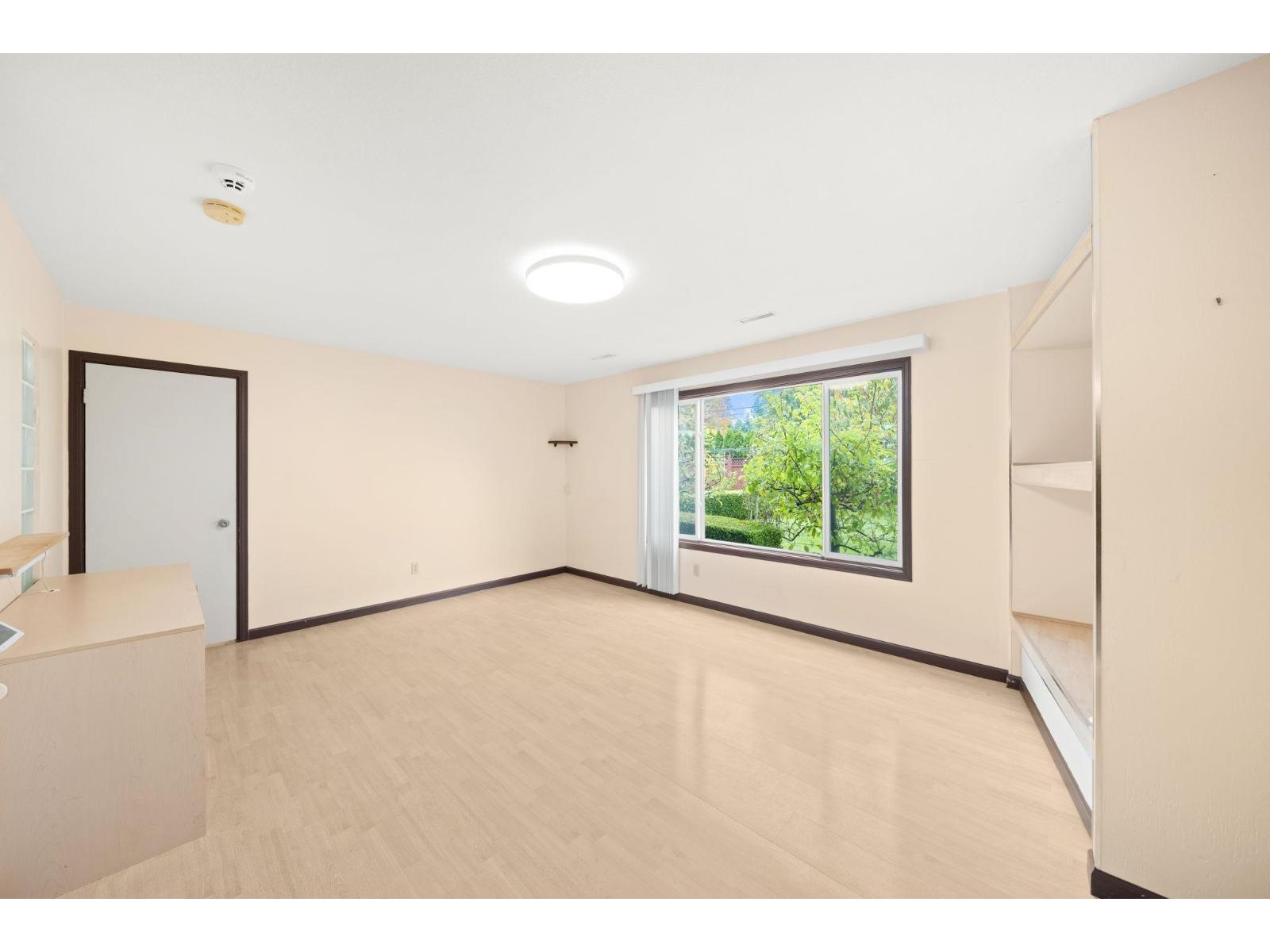 12851 104 Avenue, Surrey, British Columbia  V3T 1T3 - Photo 3 - R3061498