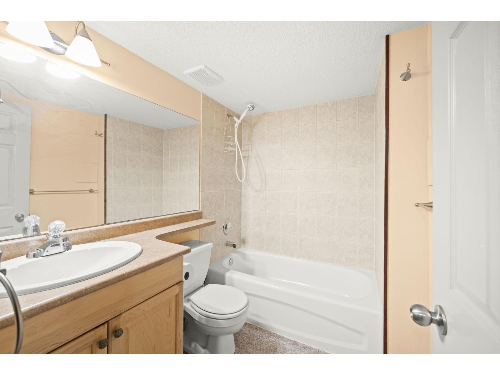 12851 104 Avenue, Surrey, British Columbia  V3T 1T3 - Photo 6 - R3061498