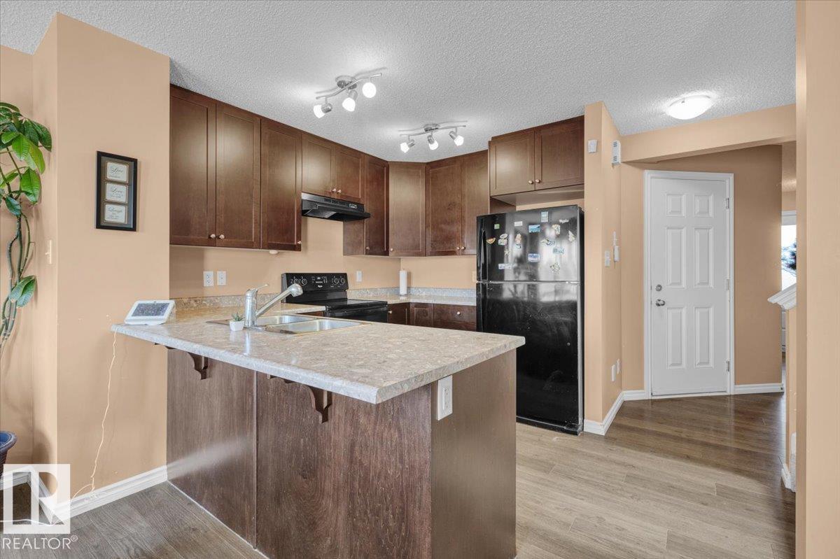 1853 28 St Nw, Edmonton, Alberta  T6T 0N5 - Photo 12 - E4463260
