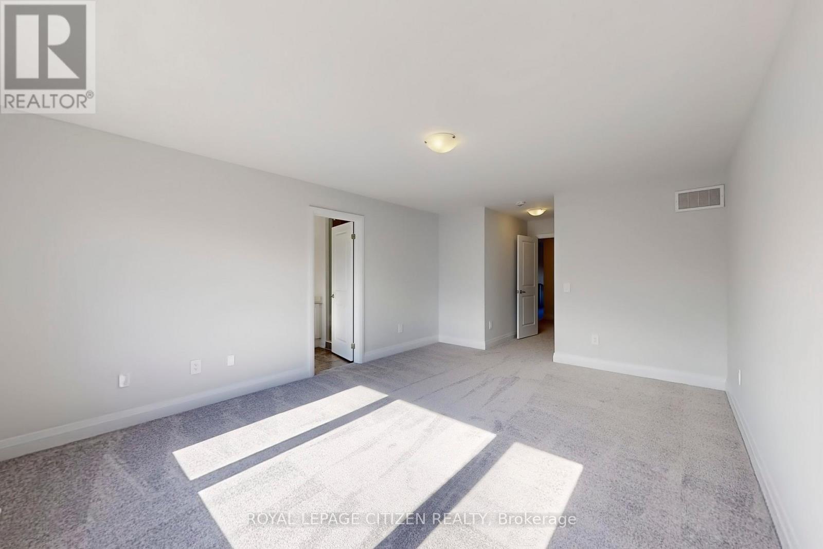 71 Butler Boulevard, Kawartha Lakes, Ontario  K9V 6A9 - Photo 27 - X12479235