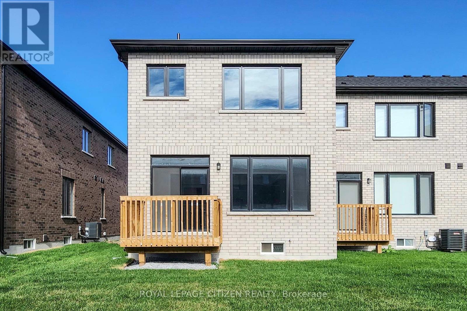 71 Butler Boulevard, Kawartha Lakes, Ontario  K9V 6A9 - Photo 44 - X12479235