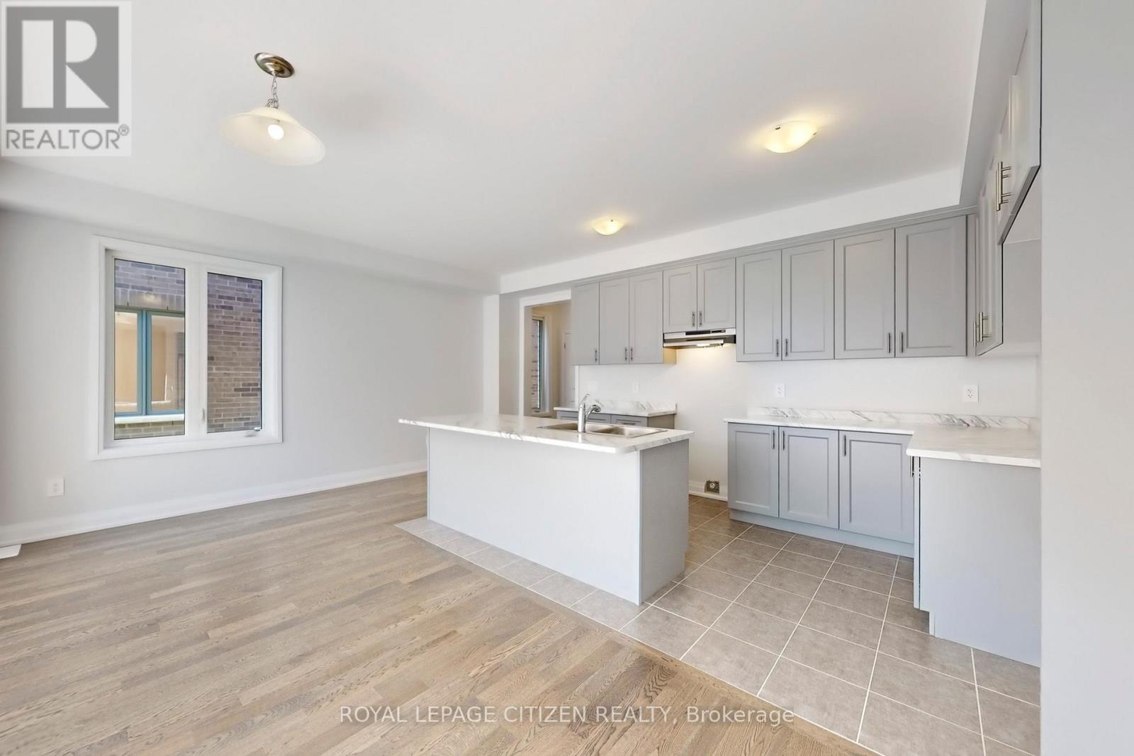 71 Butler Boulevard, Kawartha Lakes, Ontario  K9V 6A9 - Photo 9 - X12479235