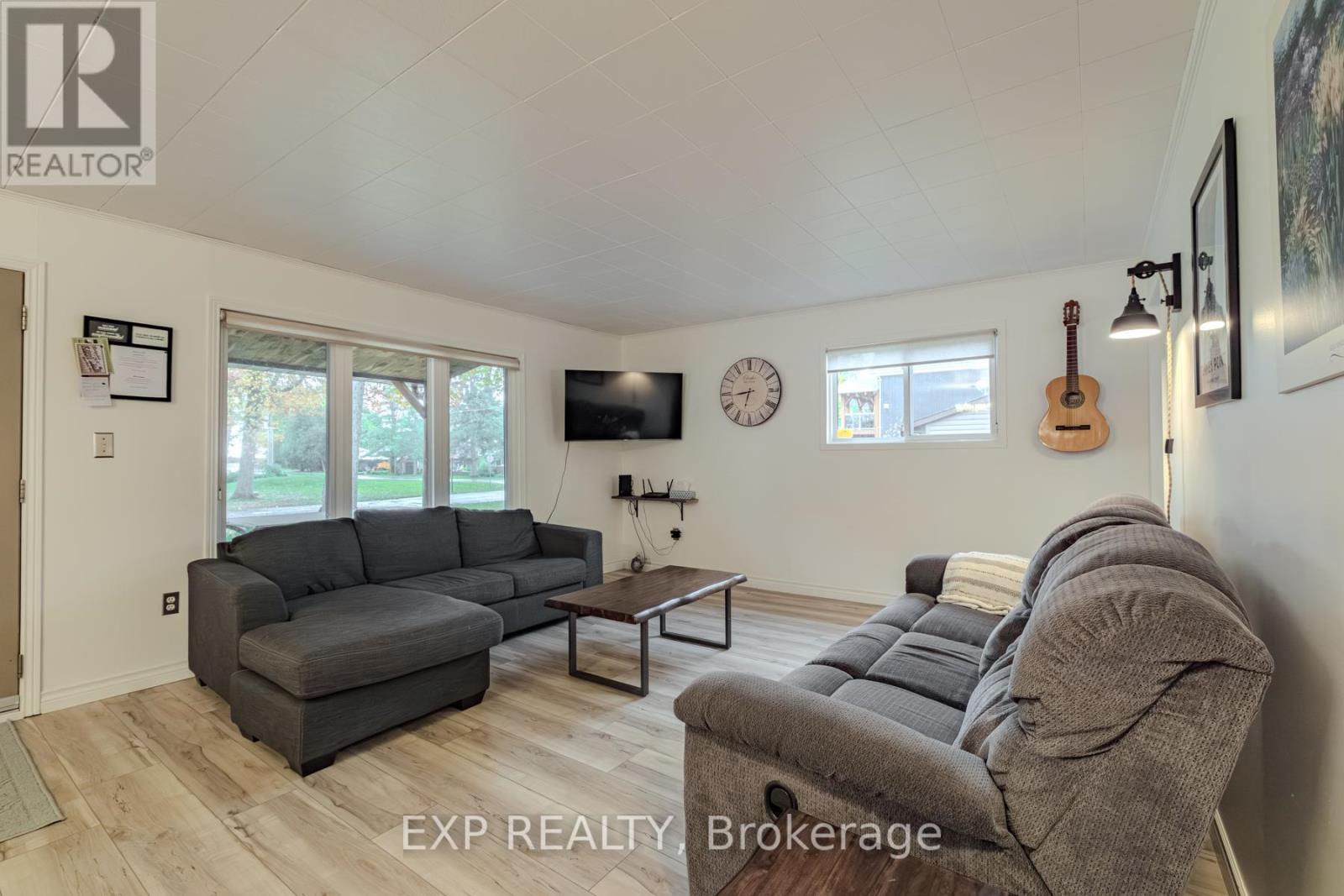15 Park Lane Crescent, Norfolk, Ontario  N0E 1T0 - Photo 13 - X12479272