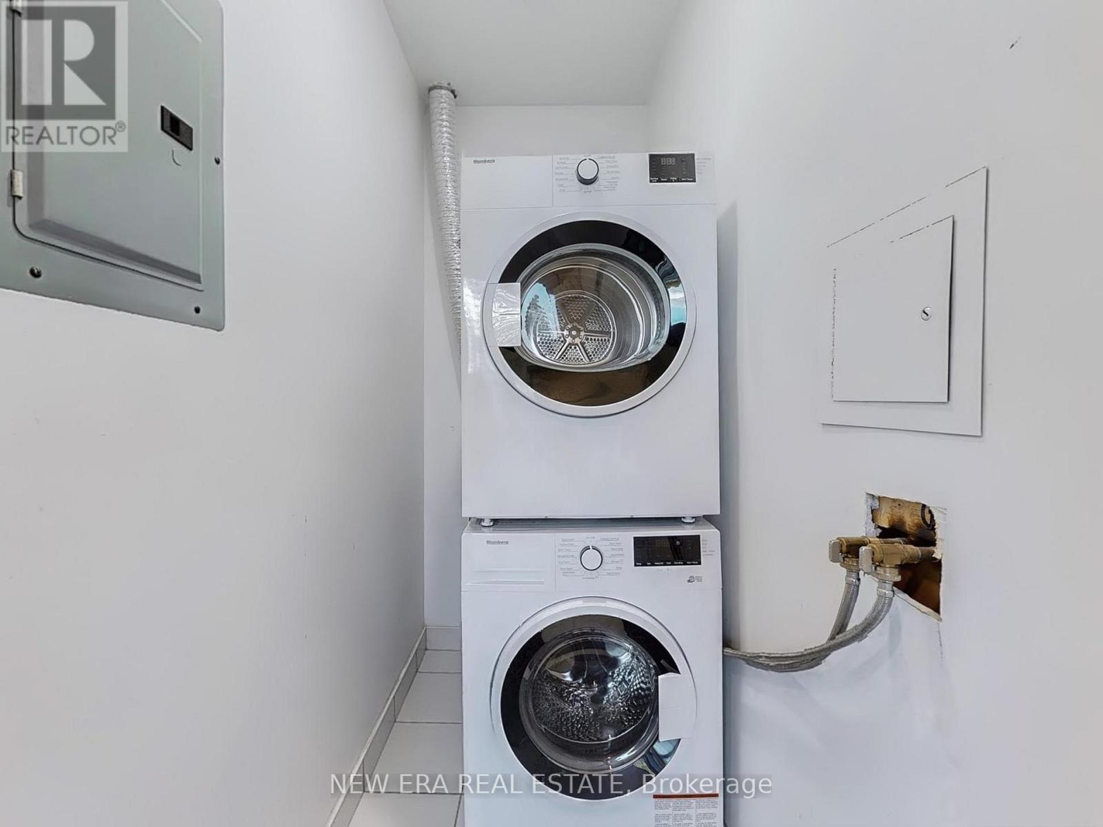 152 Sumach Street, Toronto, Ontario  M5A 3K2 - Photo 14 - C12479313