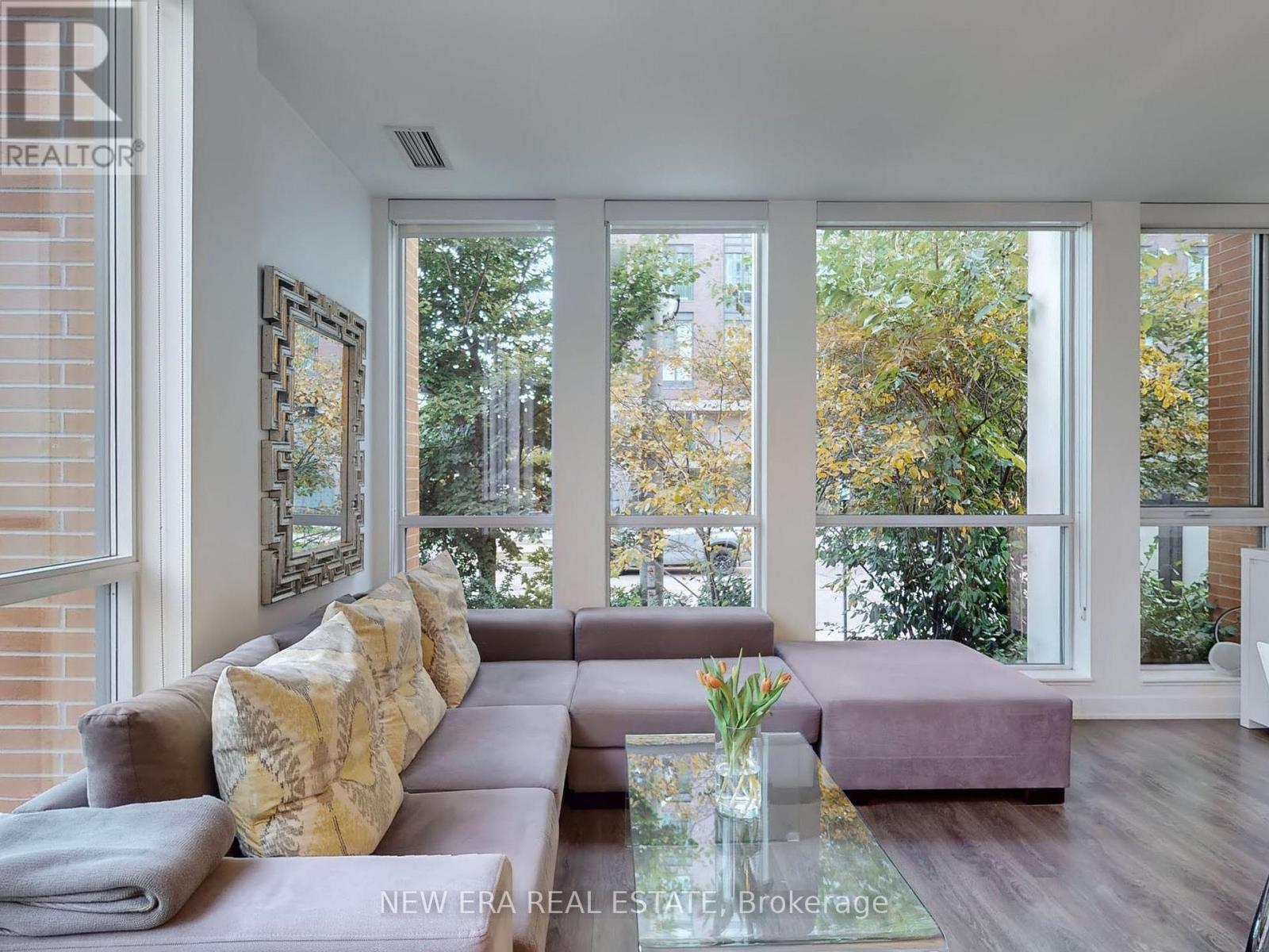152 Sumach Street, Toronto, Ontario  M5A 3K2 - Photo 3 - C12479313