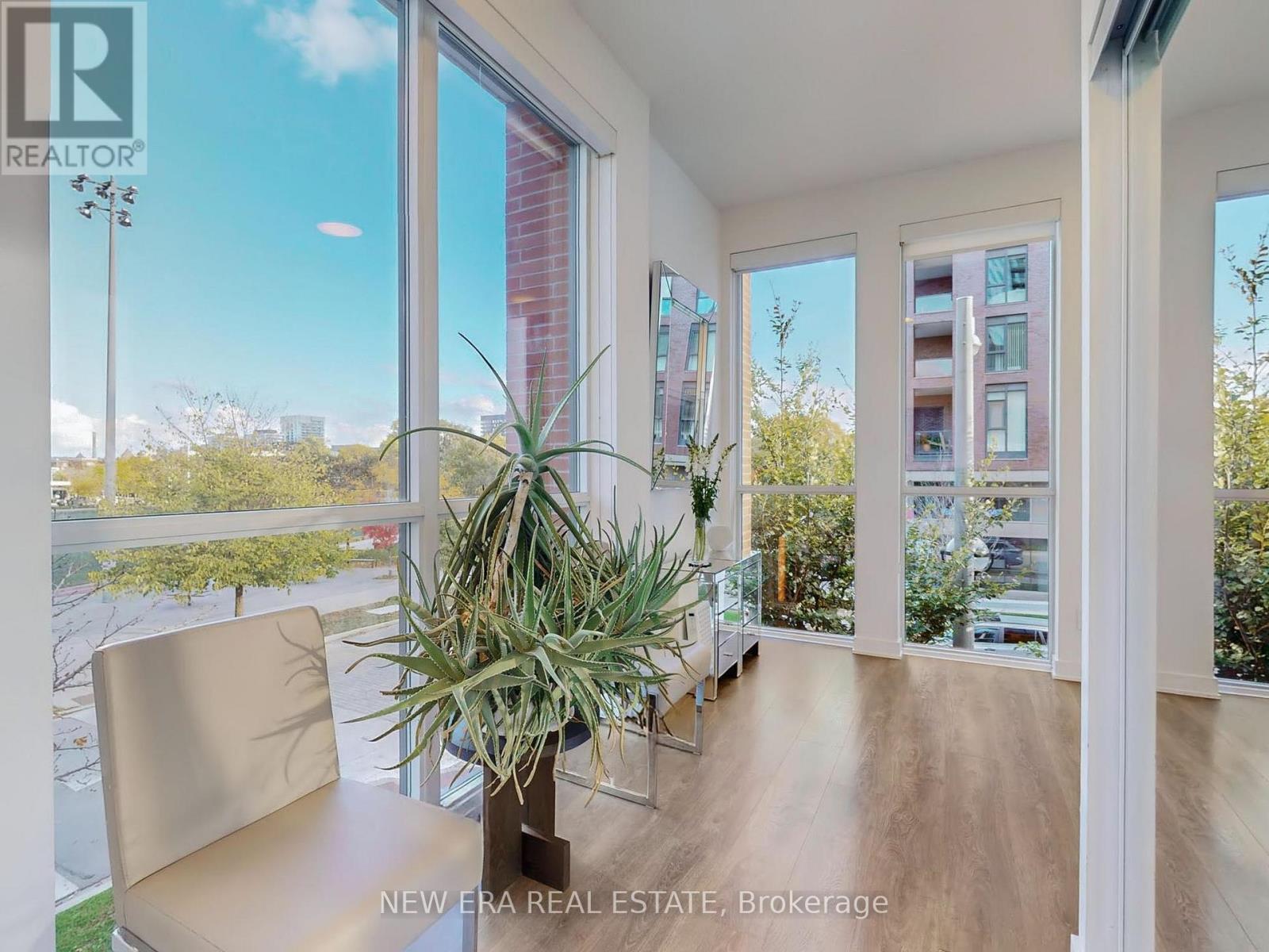 152 Sumach Street, Toronto, Ontario  M5A 3K2 - Photo 8 - C12479313