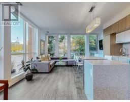 152 SUMACH STREET, Toronto, Ontario