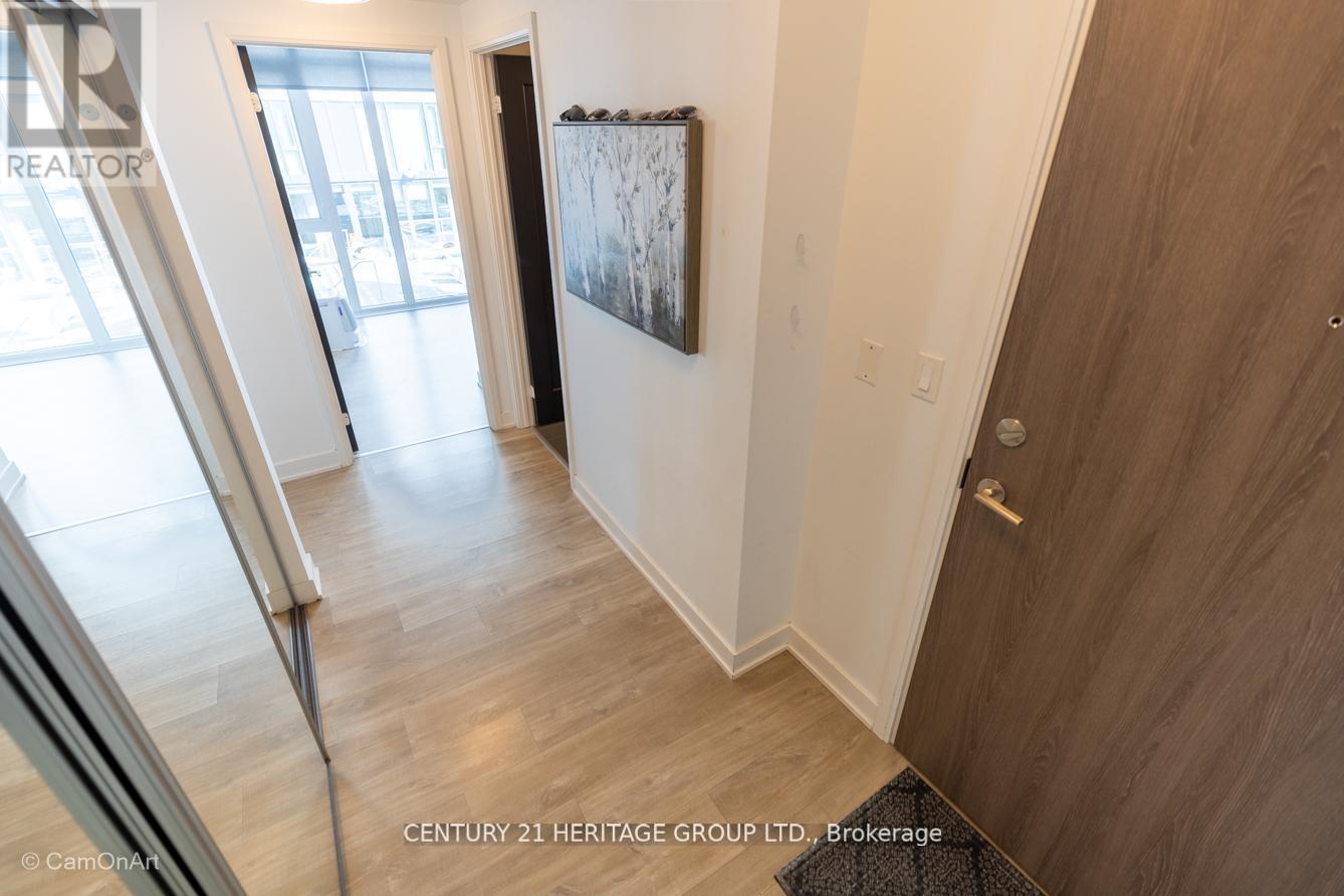 1001 - 27 Bathurst Street, Toronto (Waterfront Communities), Ontario  M5V 0R1 - Photo 4 - C12479342