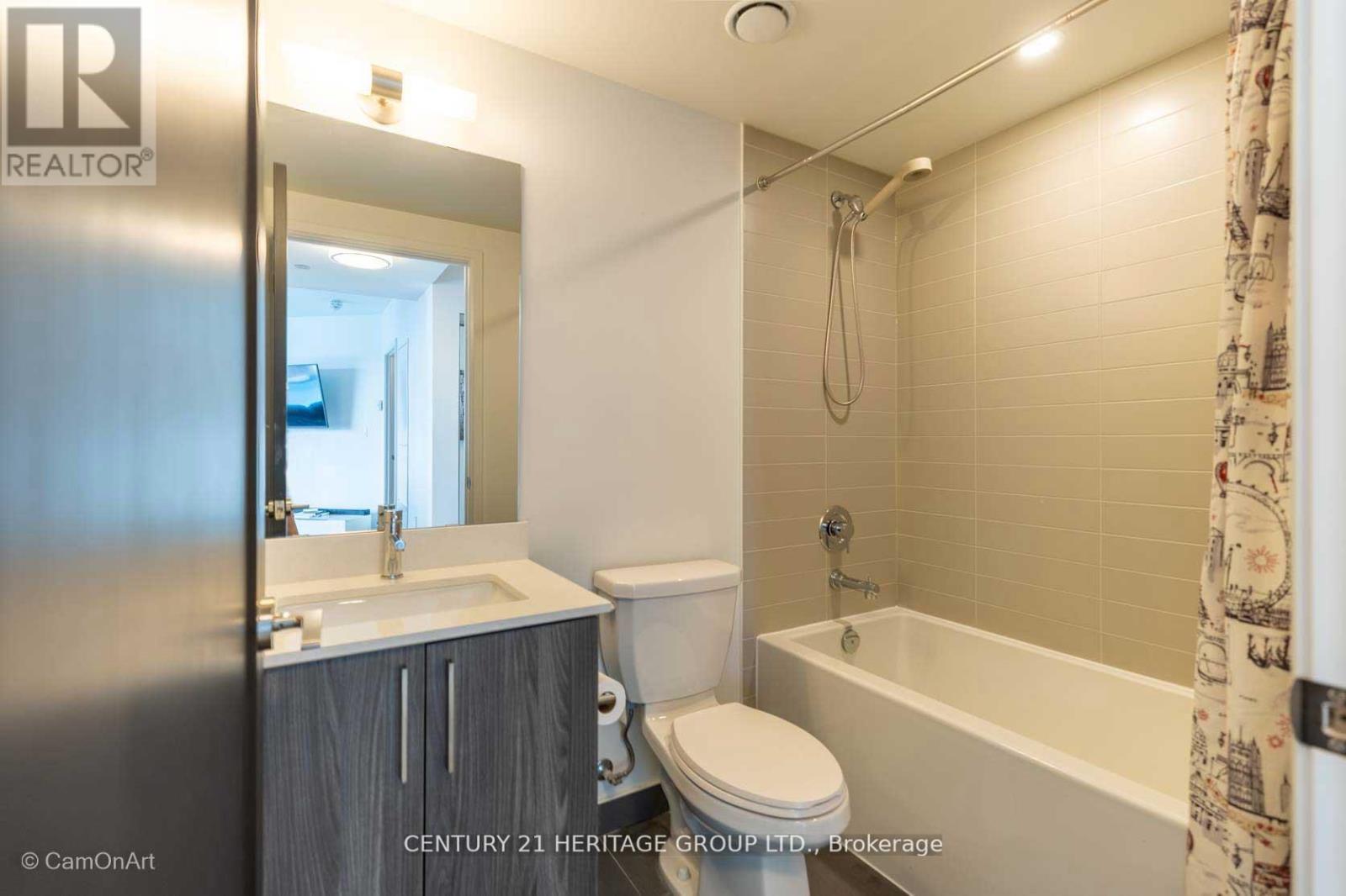 1001 - 27 Bathurst Street, Toronto (Waterfront Communities), Ontario  M5V 0R1 - Photo 9 - C12479342