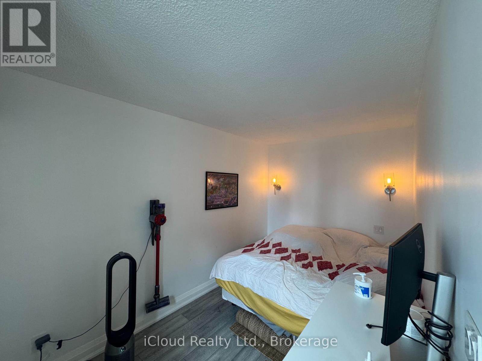 2423 - 33 Harbour Square, Toronto, Ontario  M5J 2G2 - Photo 20 - C12479352