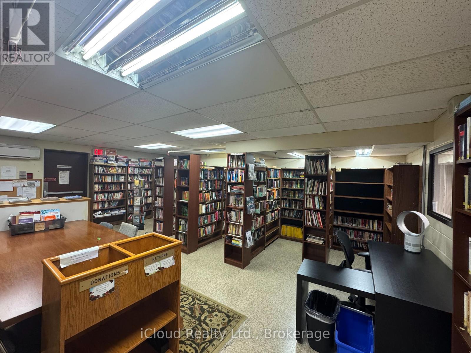 2423 - 33 Harbour Square, Toronto, Ontario  M5J 2G2 - Photo 25 - C12479352