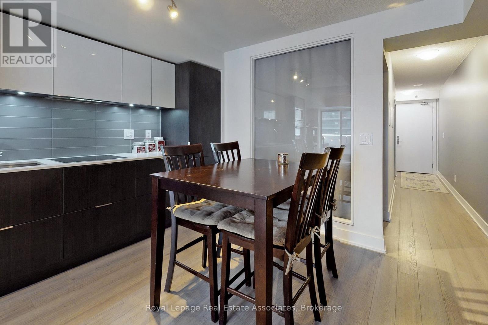 714 - 318 Richmond Street W, Toronto, Ontario  M5V 1X2 - Photo 10 - C12479370