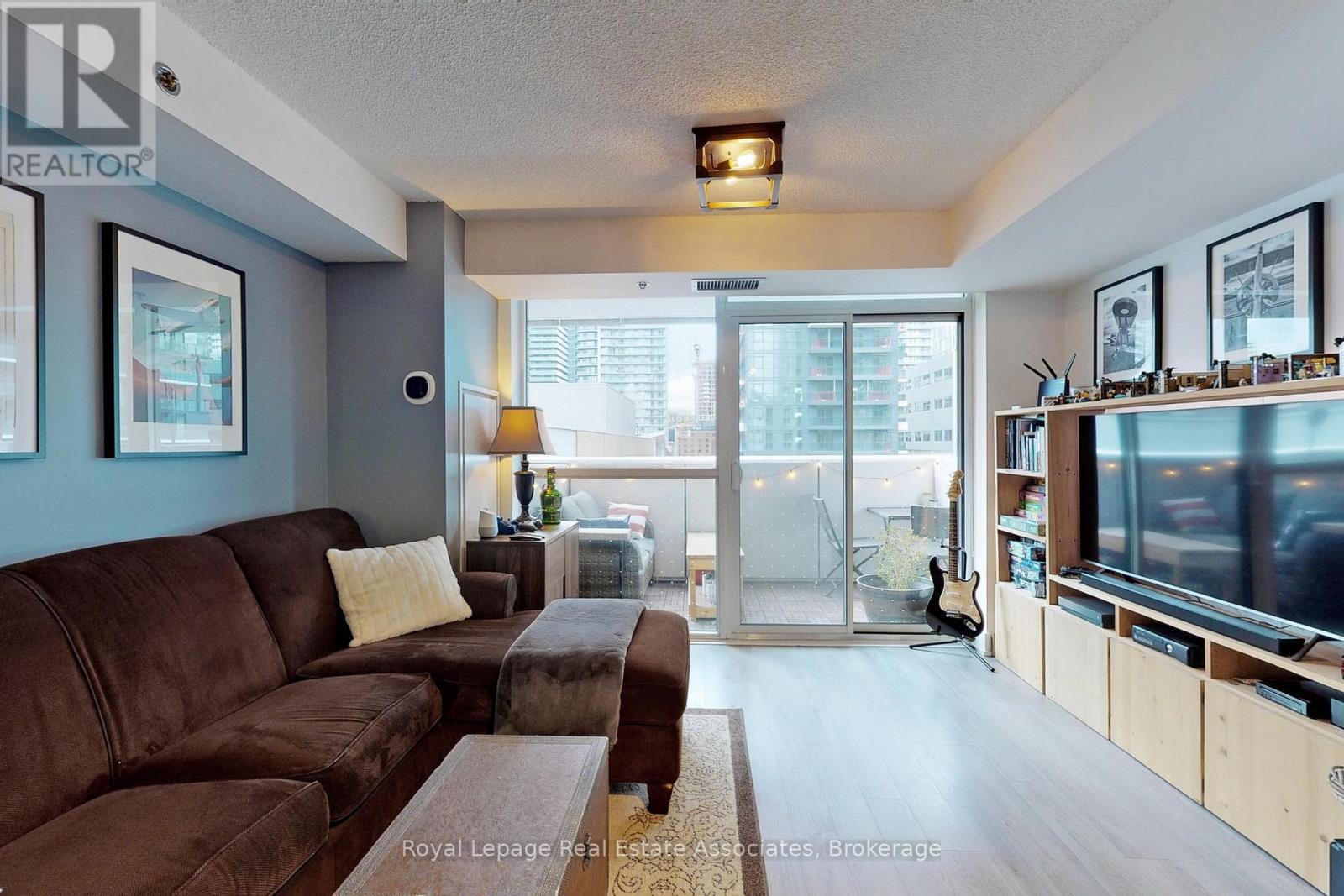 714 - 318 Richmond Street W, Toronto, Ontario  M5V 1X2 - Photo 3 - C12479370