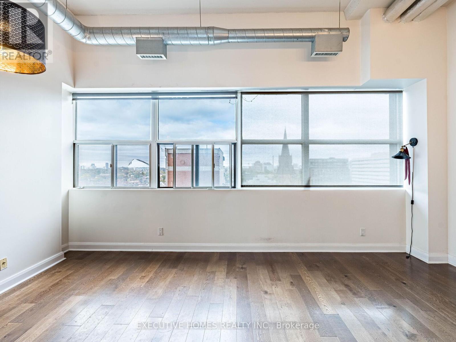 1004 - 700 King Street W, Toronto, Ontario  M5V 2Y6 - Photo 12 - C12479390