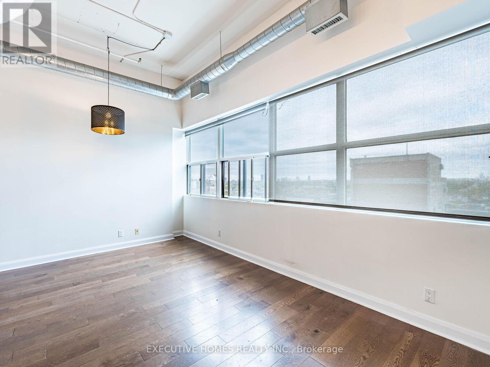 1004 - 700 King Street W, Toronto, Ontario  M5V 2Y6 - Photo 13 - C12479390