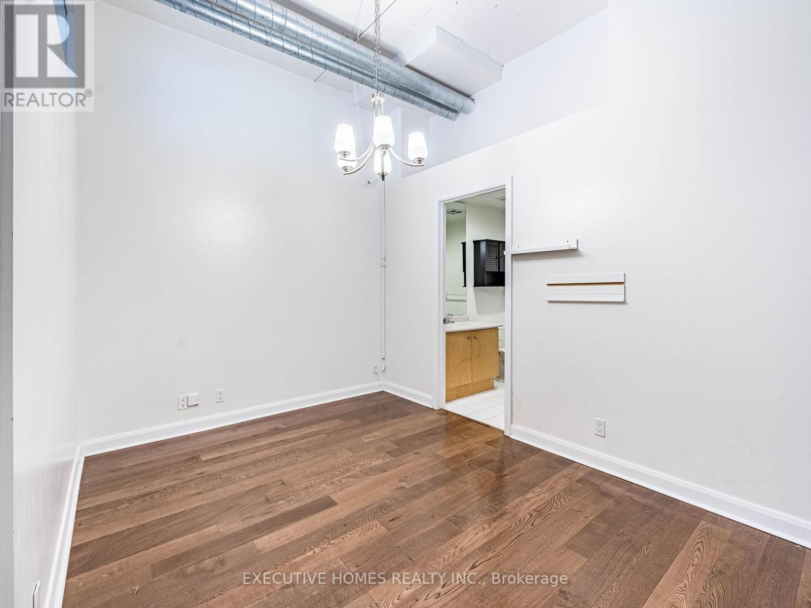 1004 - 700 King Street W, Toronto, Ontario  M5V 2Y6 - Photo 21 - C12479390