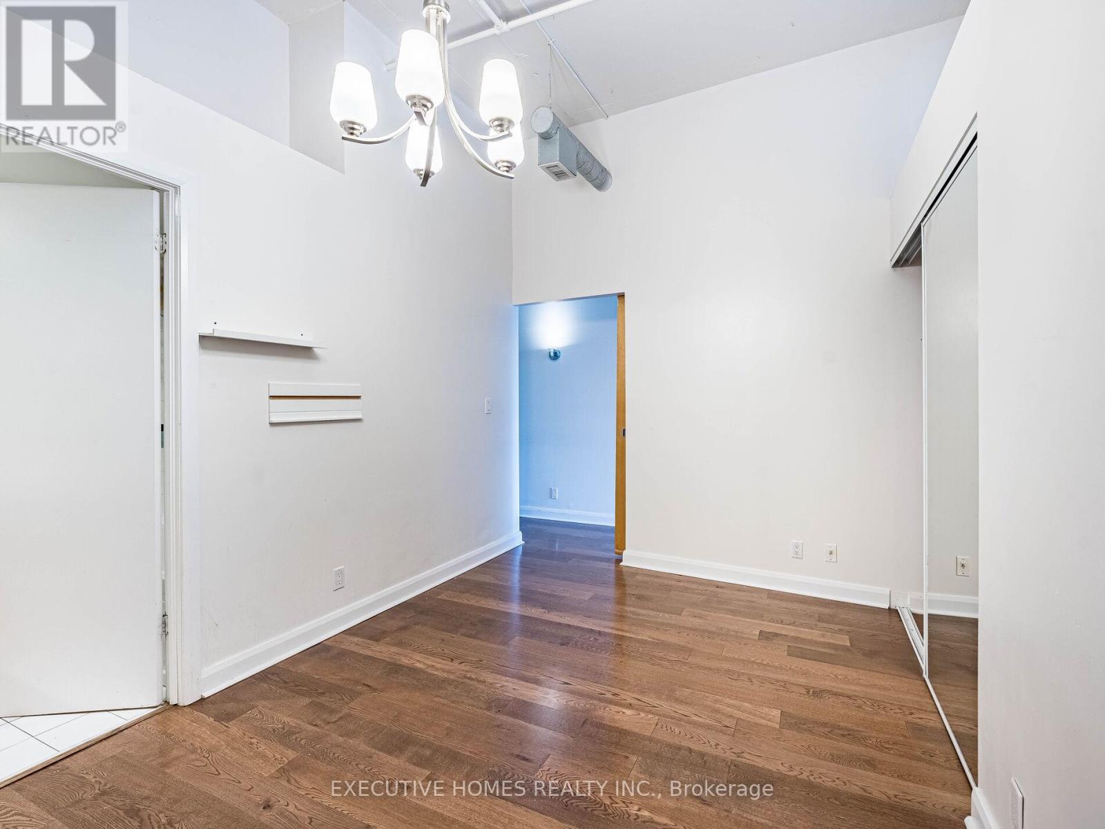 1004 - 700 King Street W, Toronto, Ontario  M5V 2Y6 - Photo 23 - C12479390