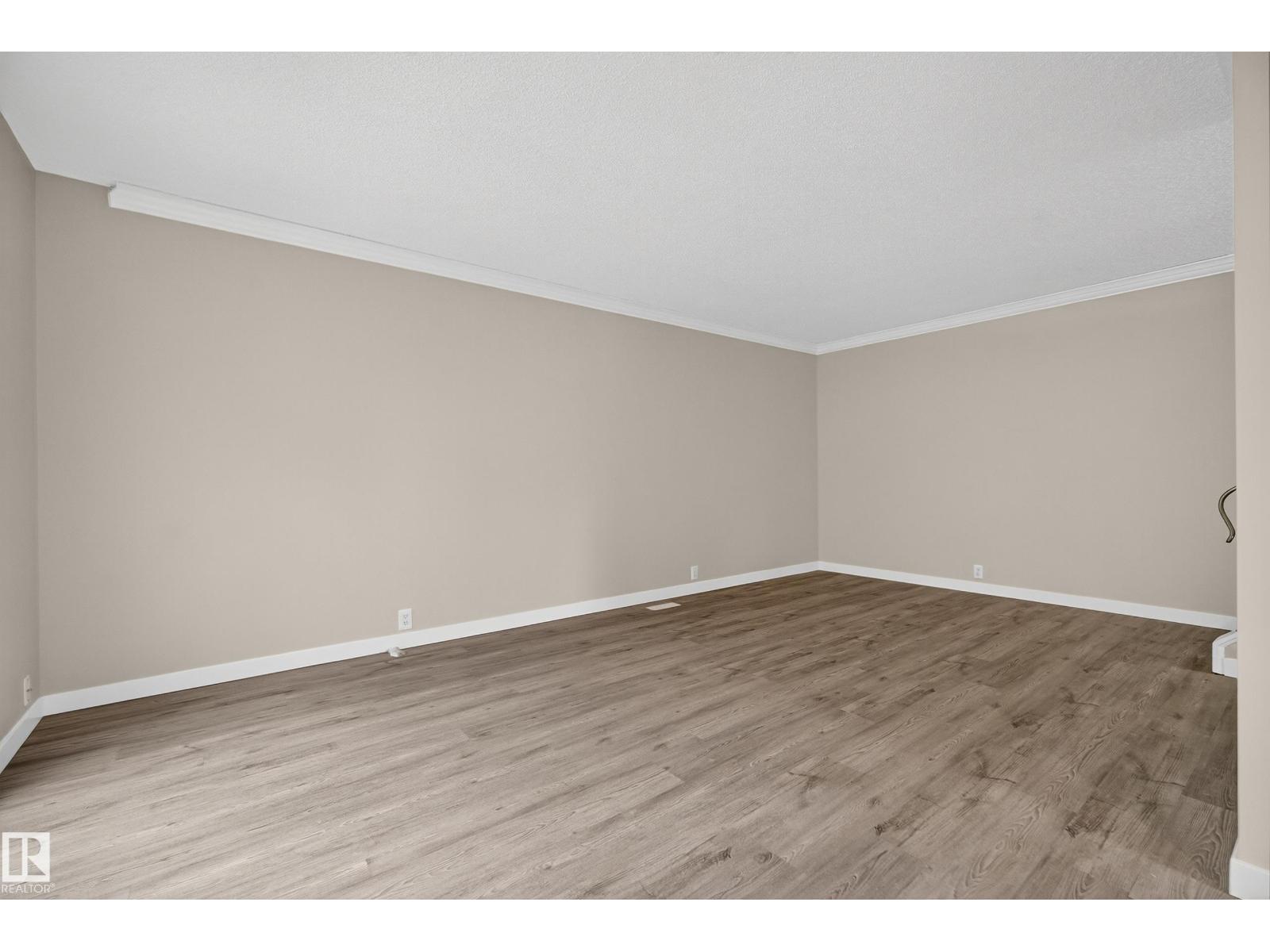 8421 Mill Woods Rd Nw, Edmonton, Alberta  T6K 2P6 - Photo 11 - E4463258