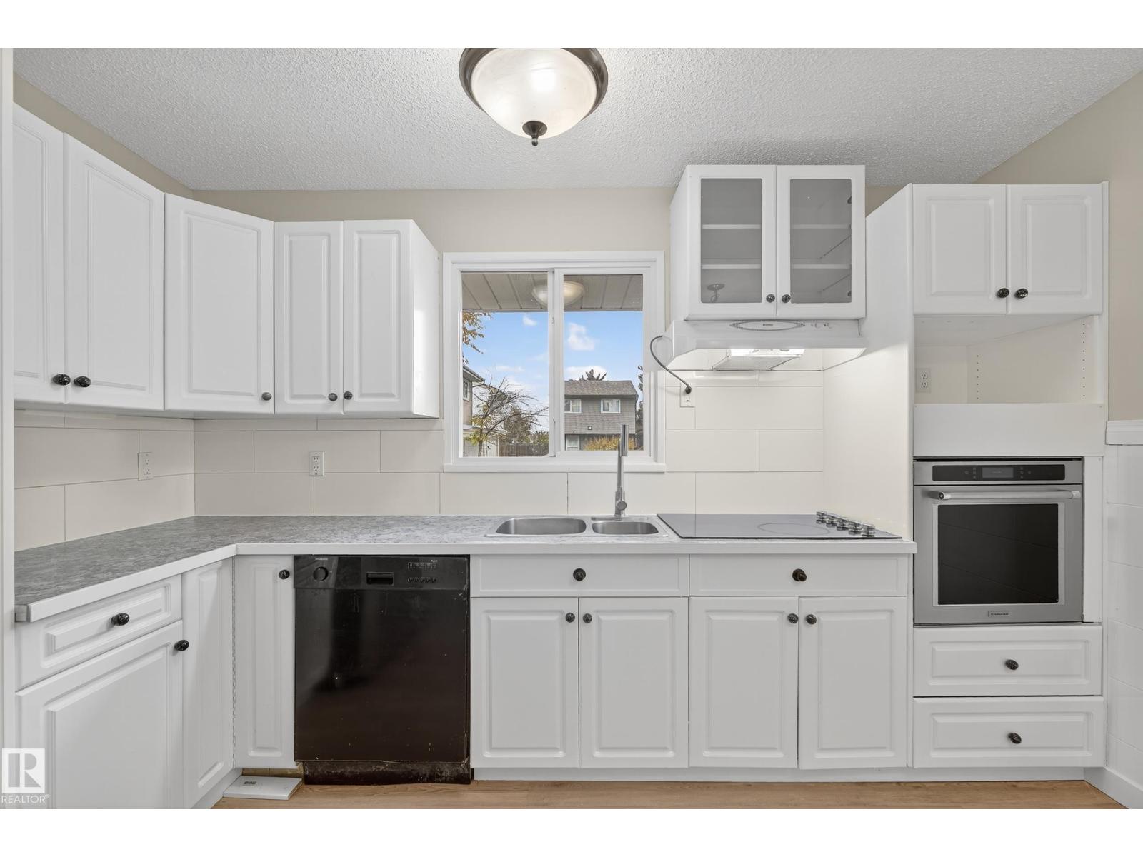 8421 Mill Woods Rd Nw, Edmonton, Alberta  T6K 2P6 - Photo 5 - E4463258