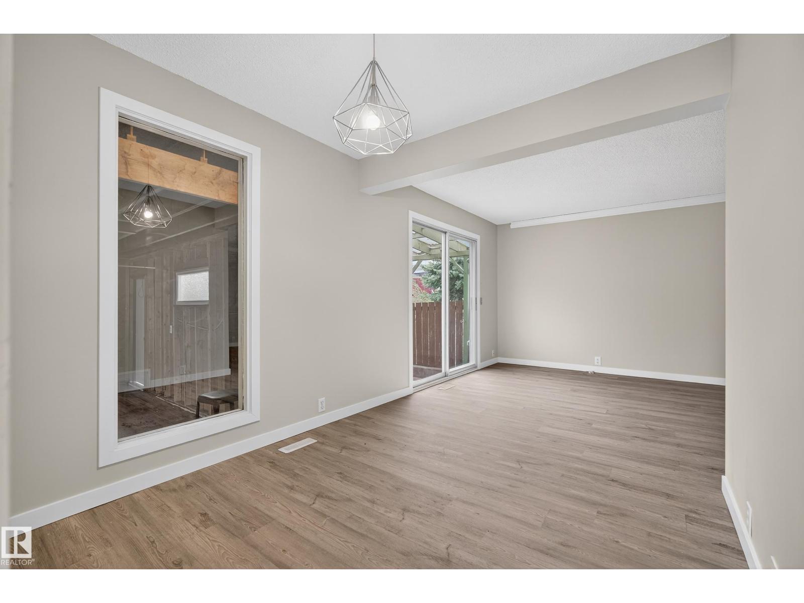 8421 Mill Woods Rd Nw, Edmonton, Alberta  T6K 2P6 - Photo 9 - E4463258