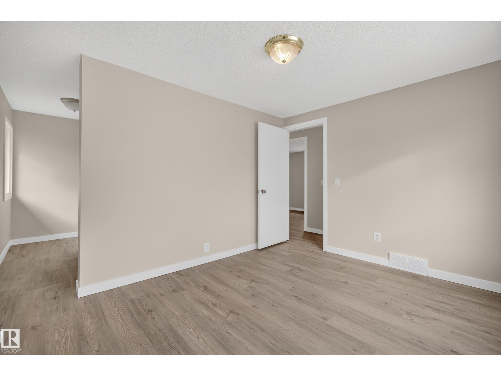 8421 Mill Woods Rd Nw, Edmonton, Alberta  T6K 2P6 - Photo 15 - E4463258