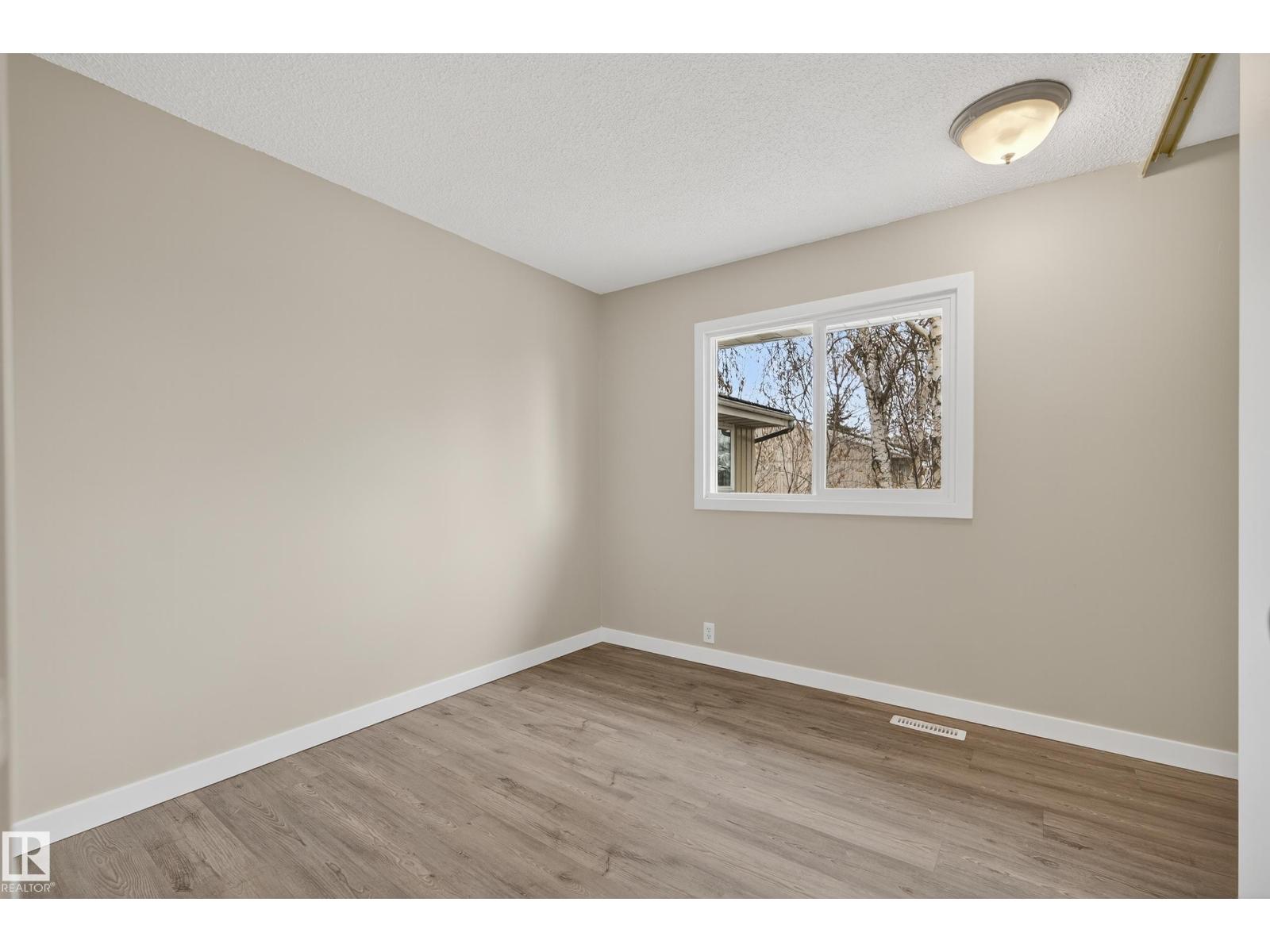 8421 Mill Woods Rd Nw, Edmonton, Alberta  T6K 2P6 - Photo 19 - E4463258