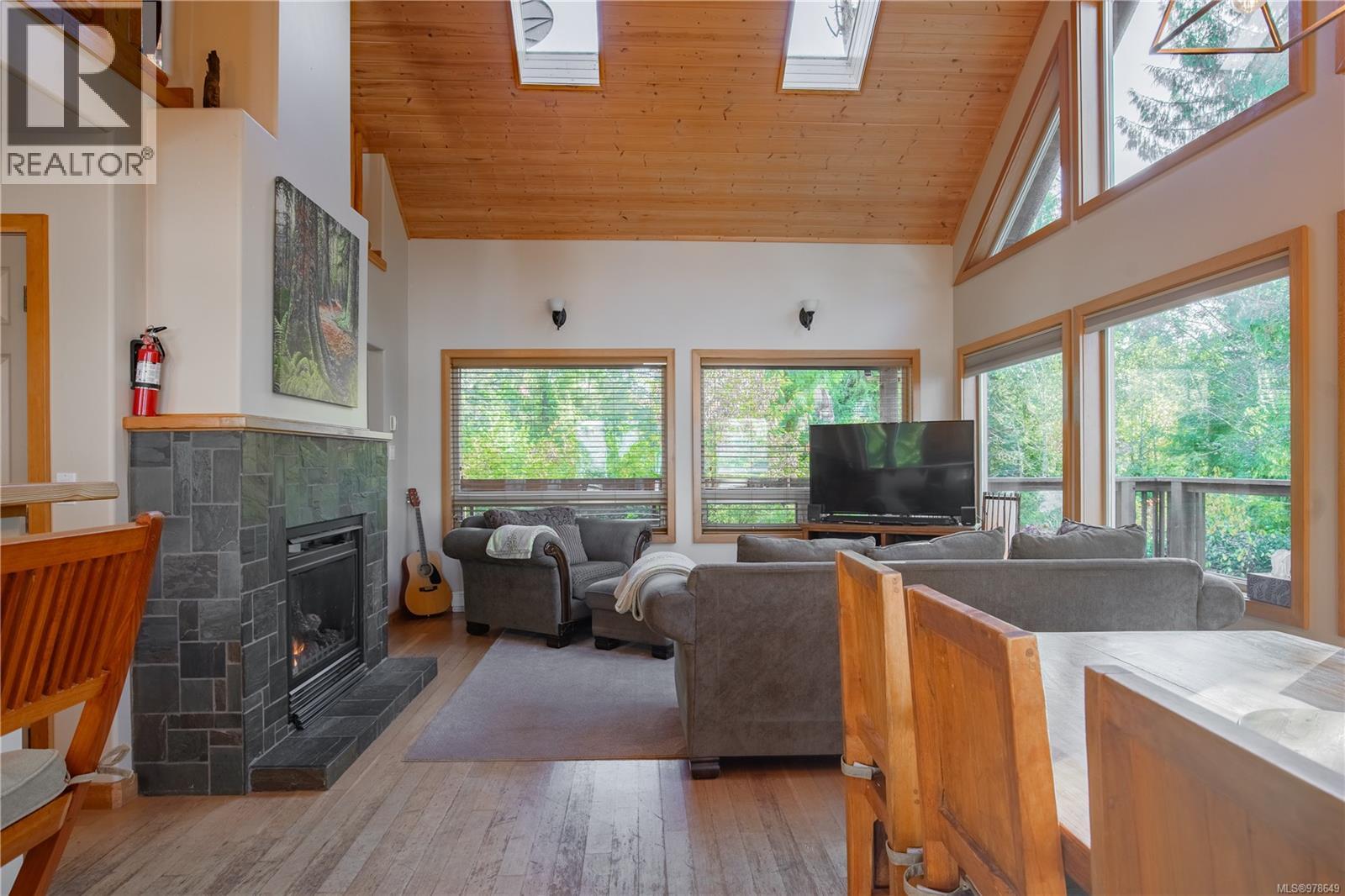 1027 Jensens Bay Rd, Tofino, British Columbia V0R 2Z0 - Photo 5 - 978649