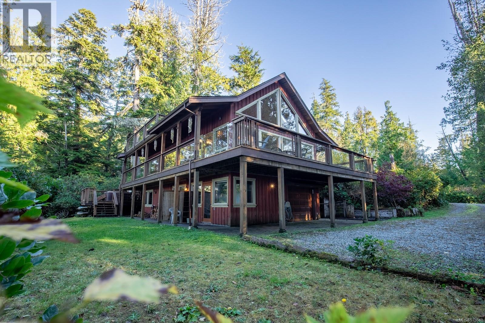 1027 Jensens Bay Rd, Tofino, British Columbia V0R 2Z0 - Photo 46 - 978649