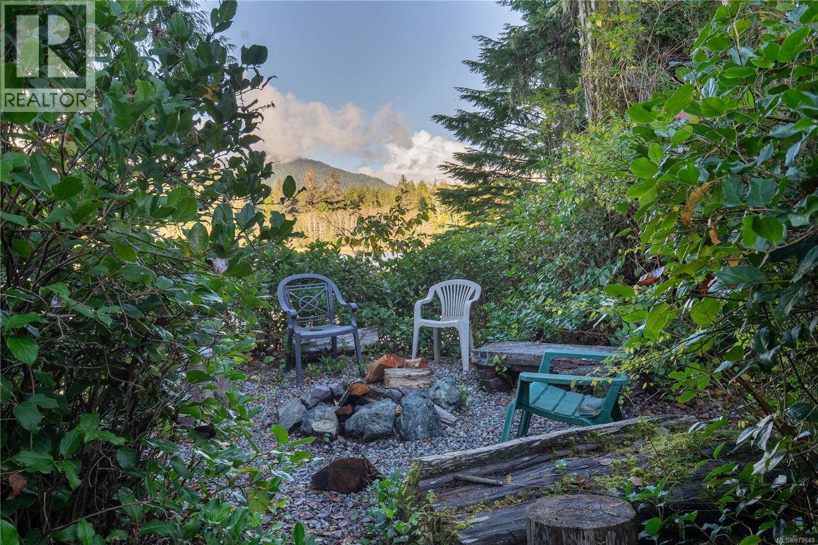 1027 Jensens Bay Rd, Tofino, British Columbia V0R 2Z0 - Photo 47 - 978649