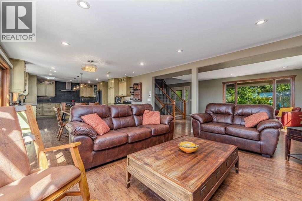 32 Aventerra Way, Rural Rocky View County, Alberta  T3Z 0B1 - Photo 16 - A2242379