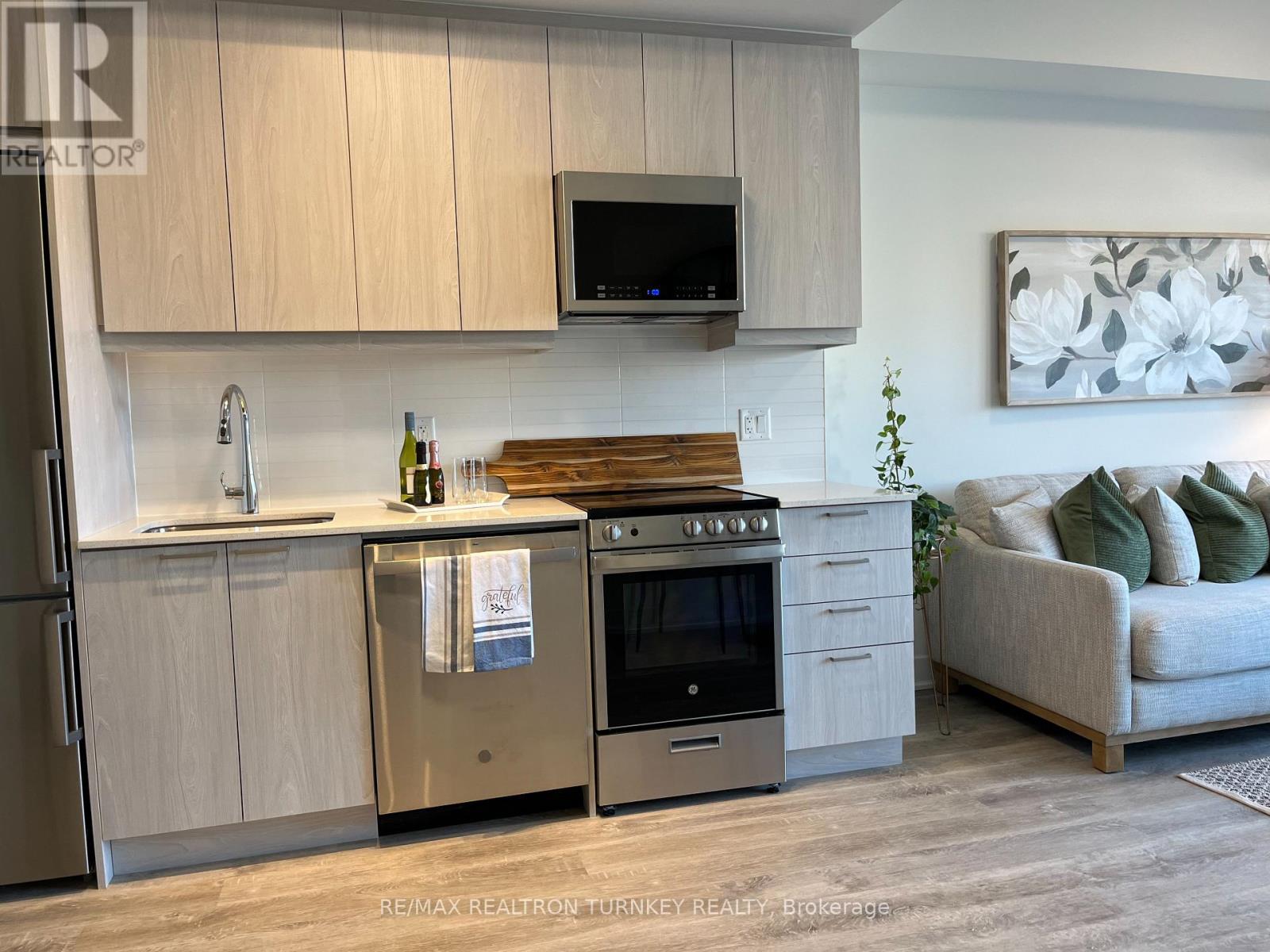 018 - 185 Deerfield Road, Newmarket, Ontario  L3Y 0G7 - Photo 18 - N12294580