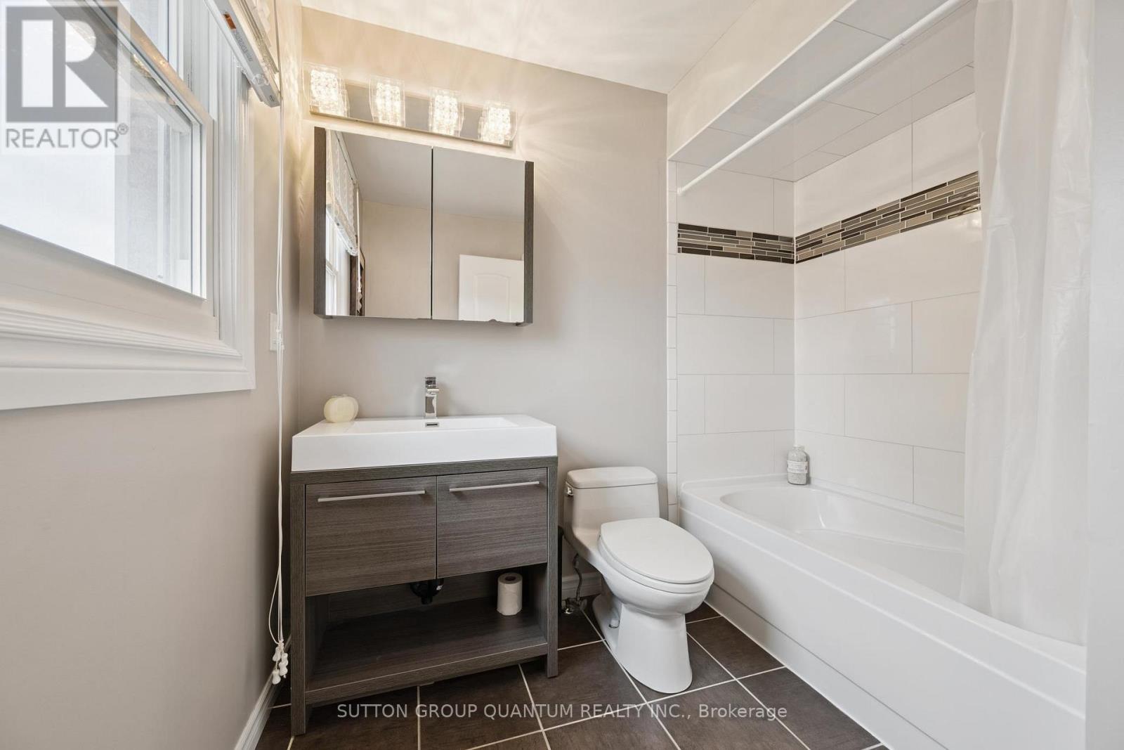 467 Petawawa Crescent, Mississauga, Ontario  L4Z 2N1 - Photo 28 - W12479018