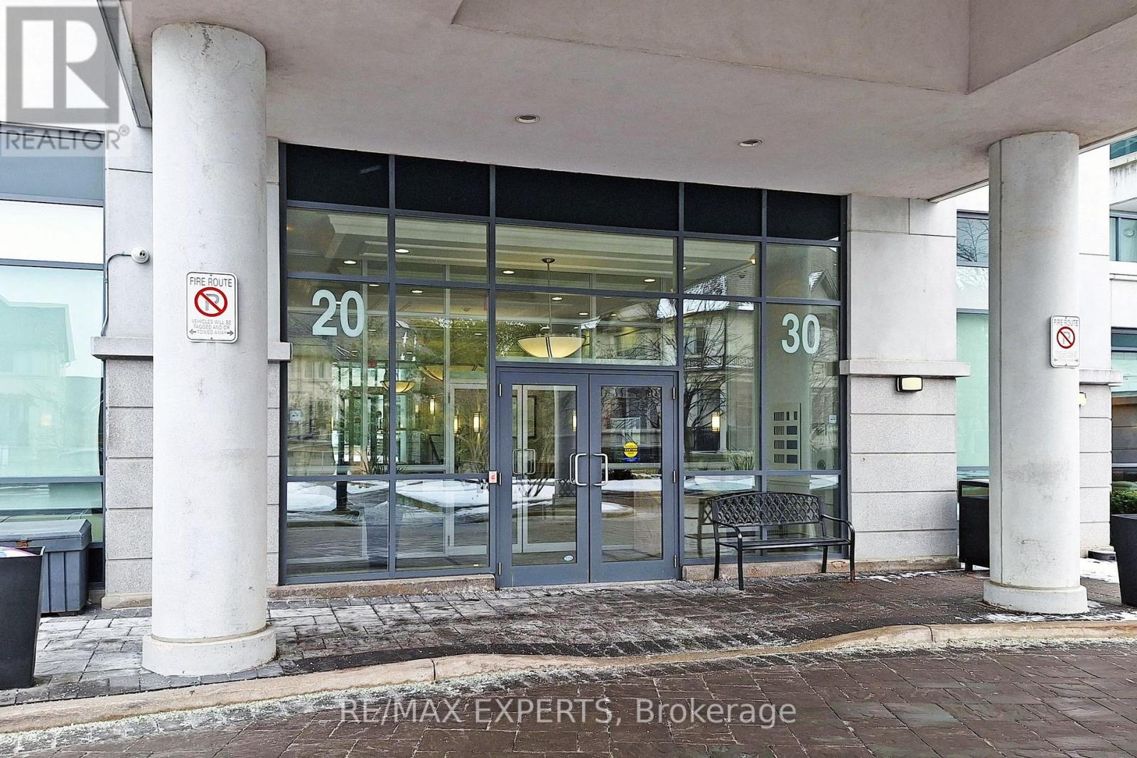 1401 - 20 North Park Road, Vaughan, Ontario  L4J 0G7 - Photo 3 - N12479308