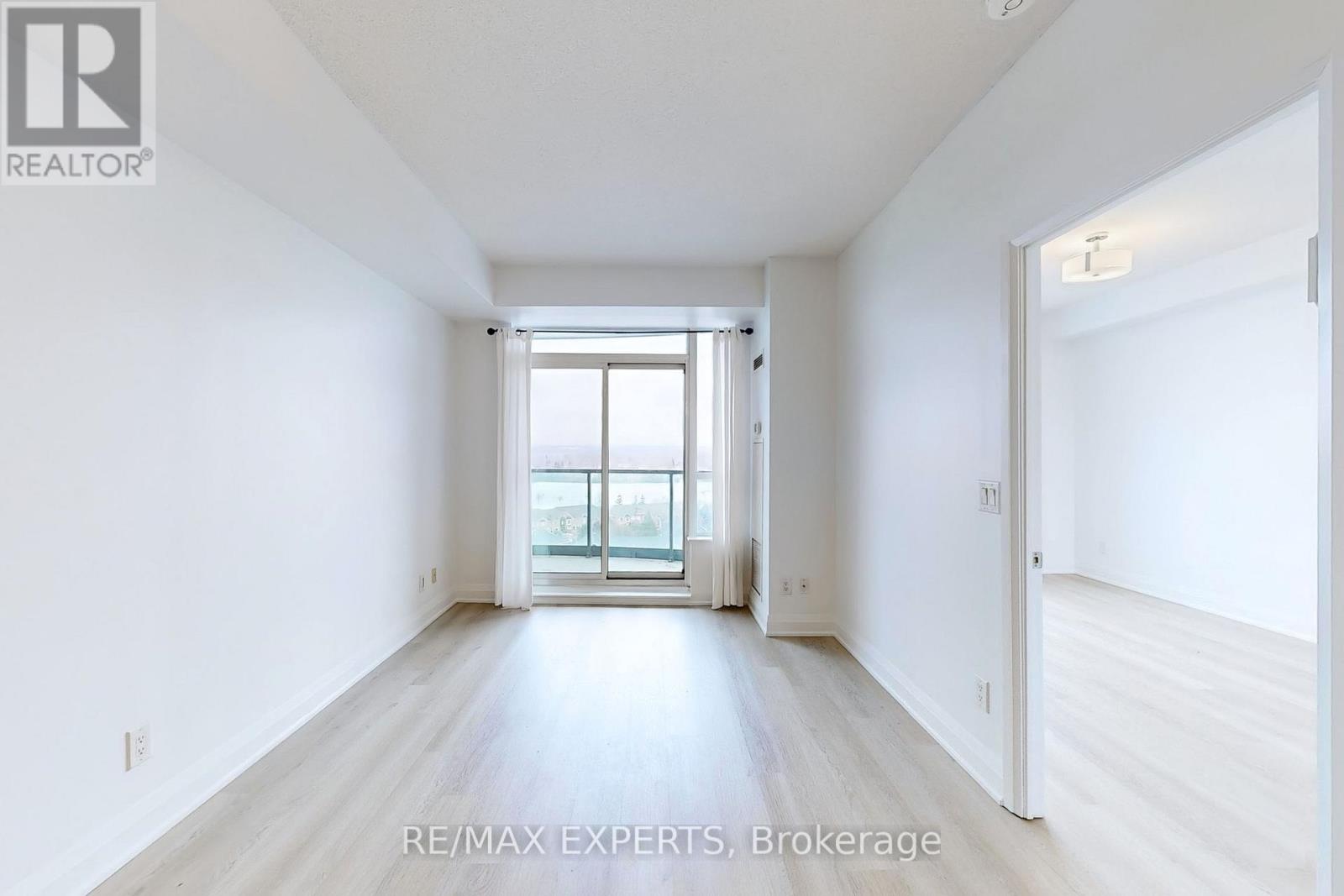 1401 - 20 North Park Road, Vaughan, Ontario  L4J 0G7 - Photo 6 - N12479308