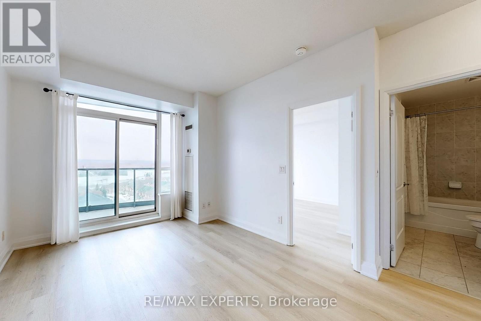1401 - 20 North Park Road, Vaughan, Ontario  L4J 0G7 - Photo 7 - N12479308