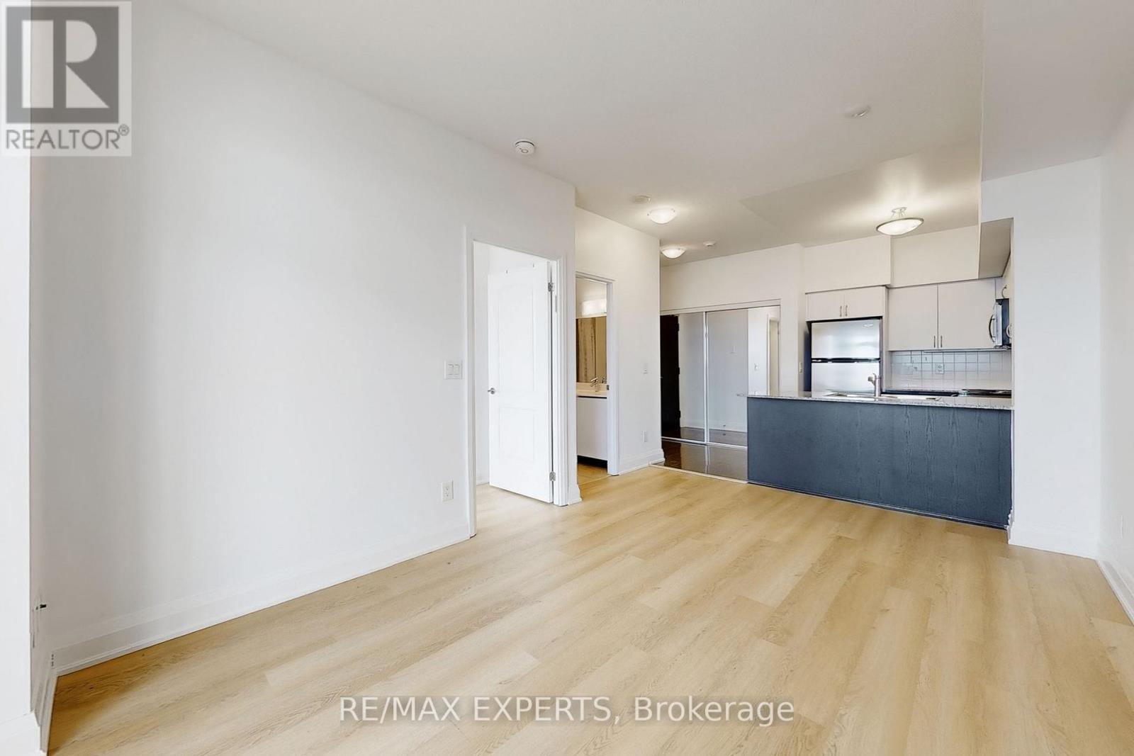 1401 - 20 North Park Road, Vaughan, Ontario  L4J 0G7 - Photo 8 - N12479308