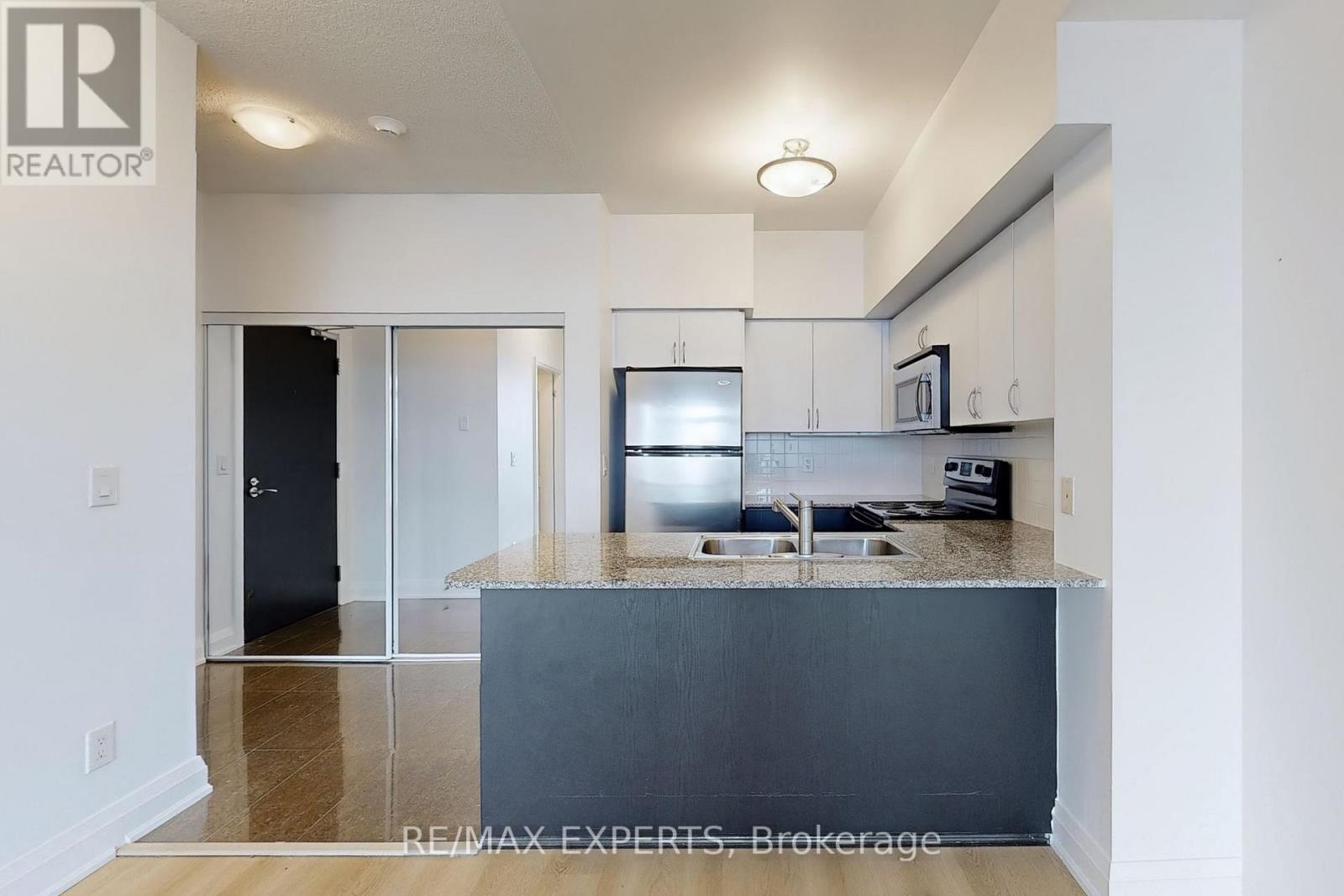 1401 - 20 North Park Road, Vaughan, Ontario  L4J 0G7 - Photo 9 - N12479308