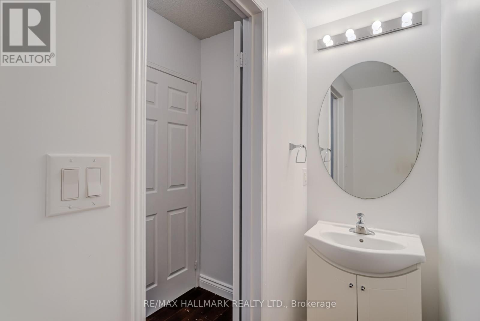 125 Faris Street, Bradford West Gwillimbury, Ontario  L3Z 0C6 - Photo 19 - N12479316